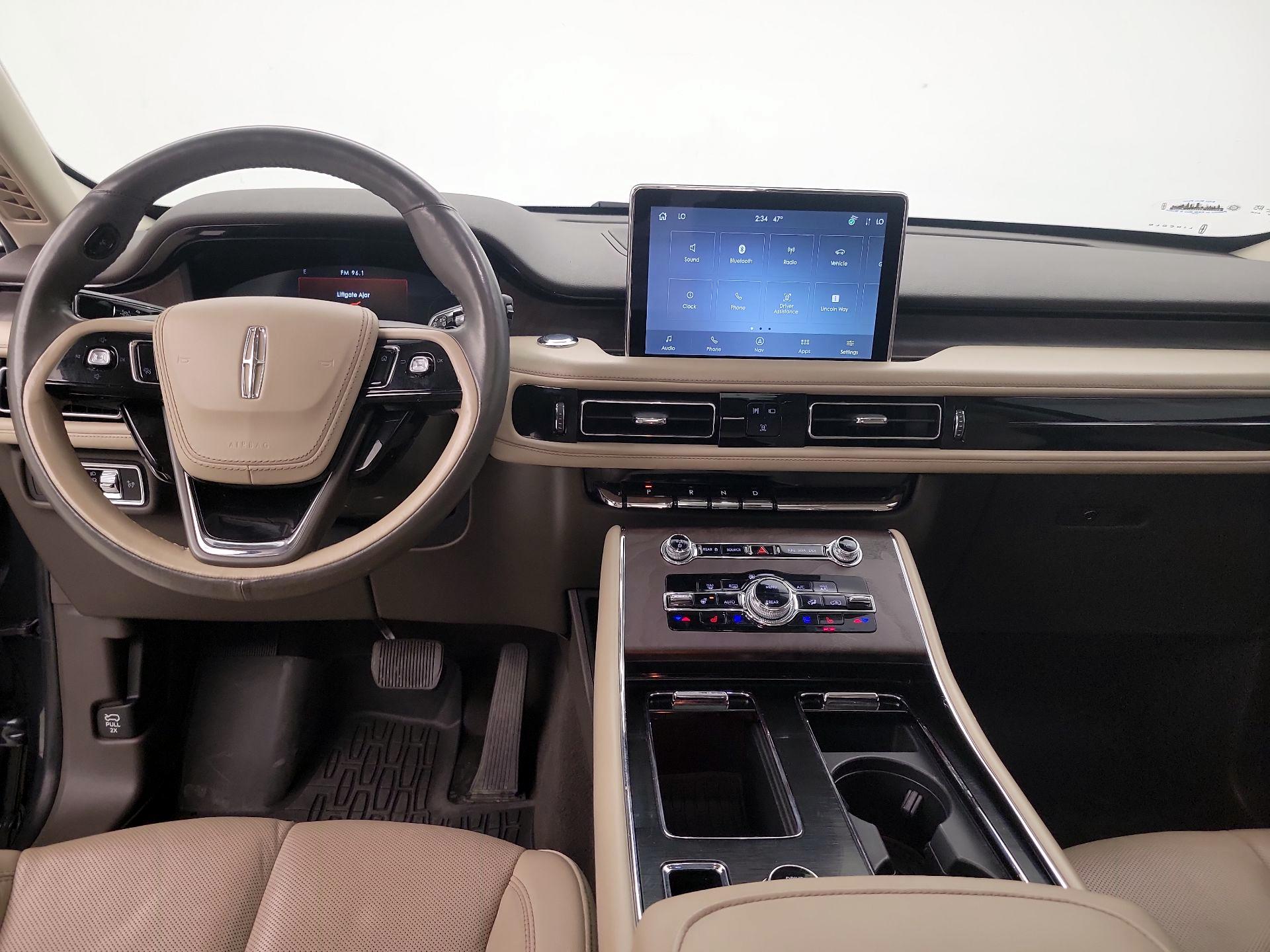 Thumbnail: 2022 Lincoln Aviator - 9