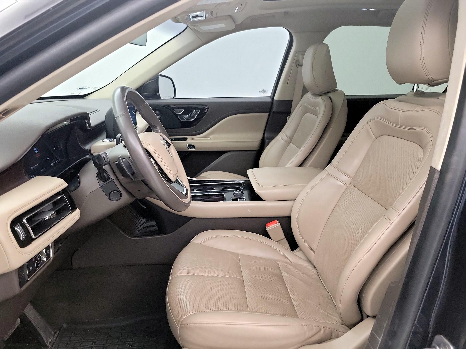 Thumbnail: 2022 Lincoln Aviator - 11