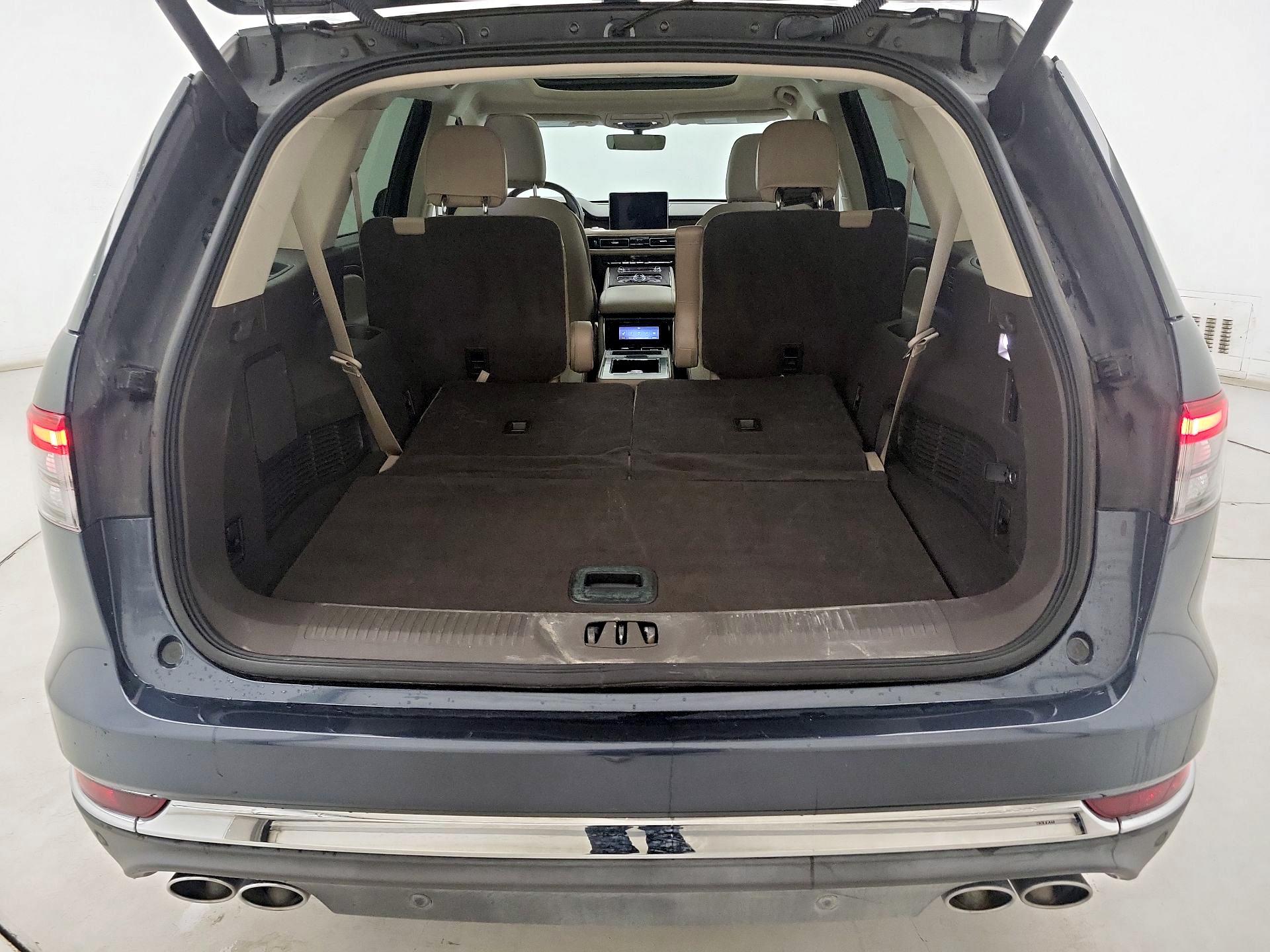 Thumbnail: 2022 Lincoln Aviator - 20