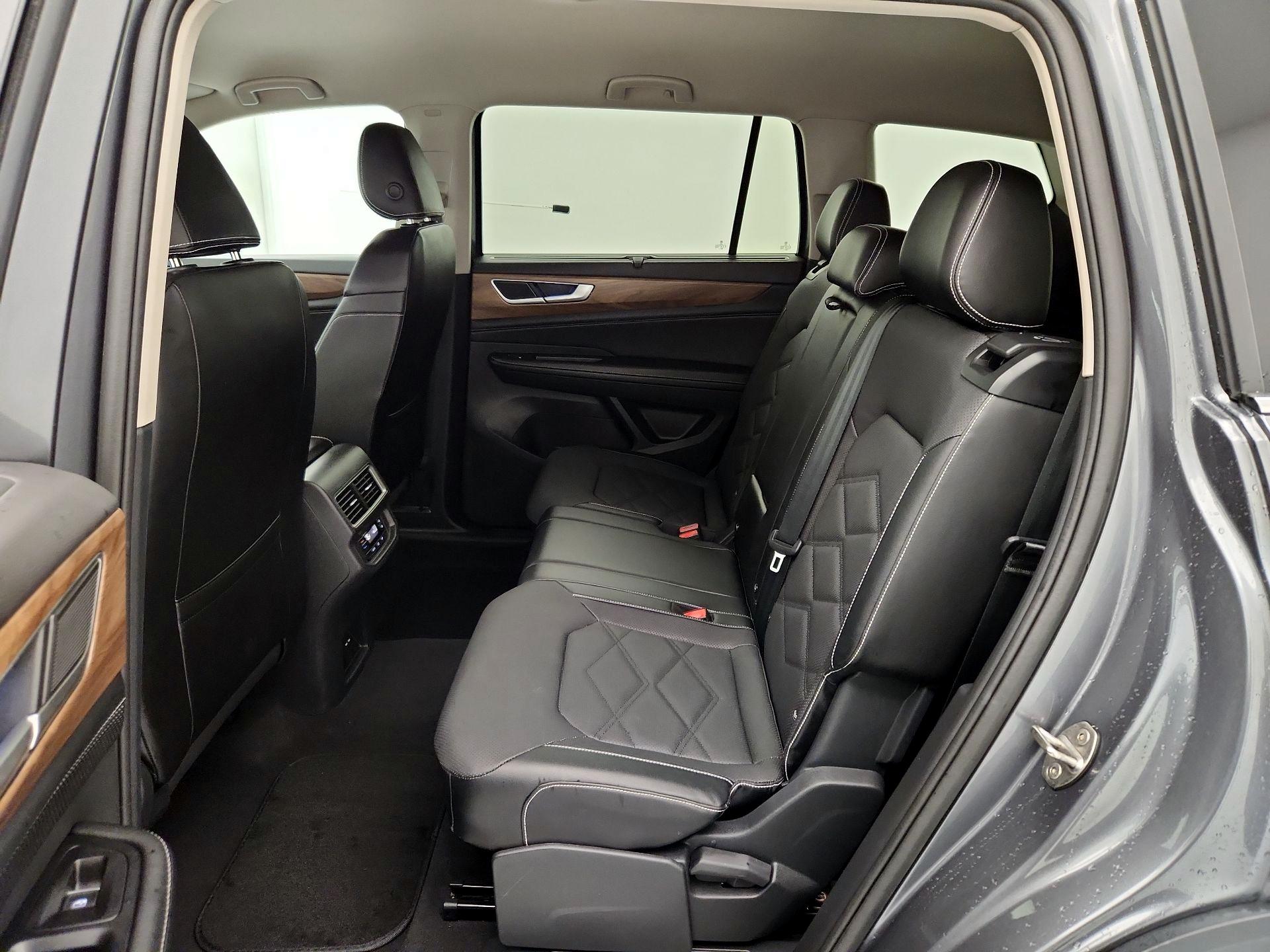 Thumbnail: 2024 Volkswagen Atlas - 20