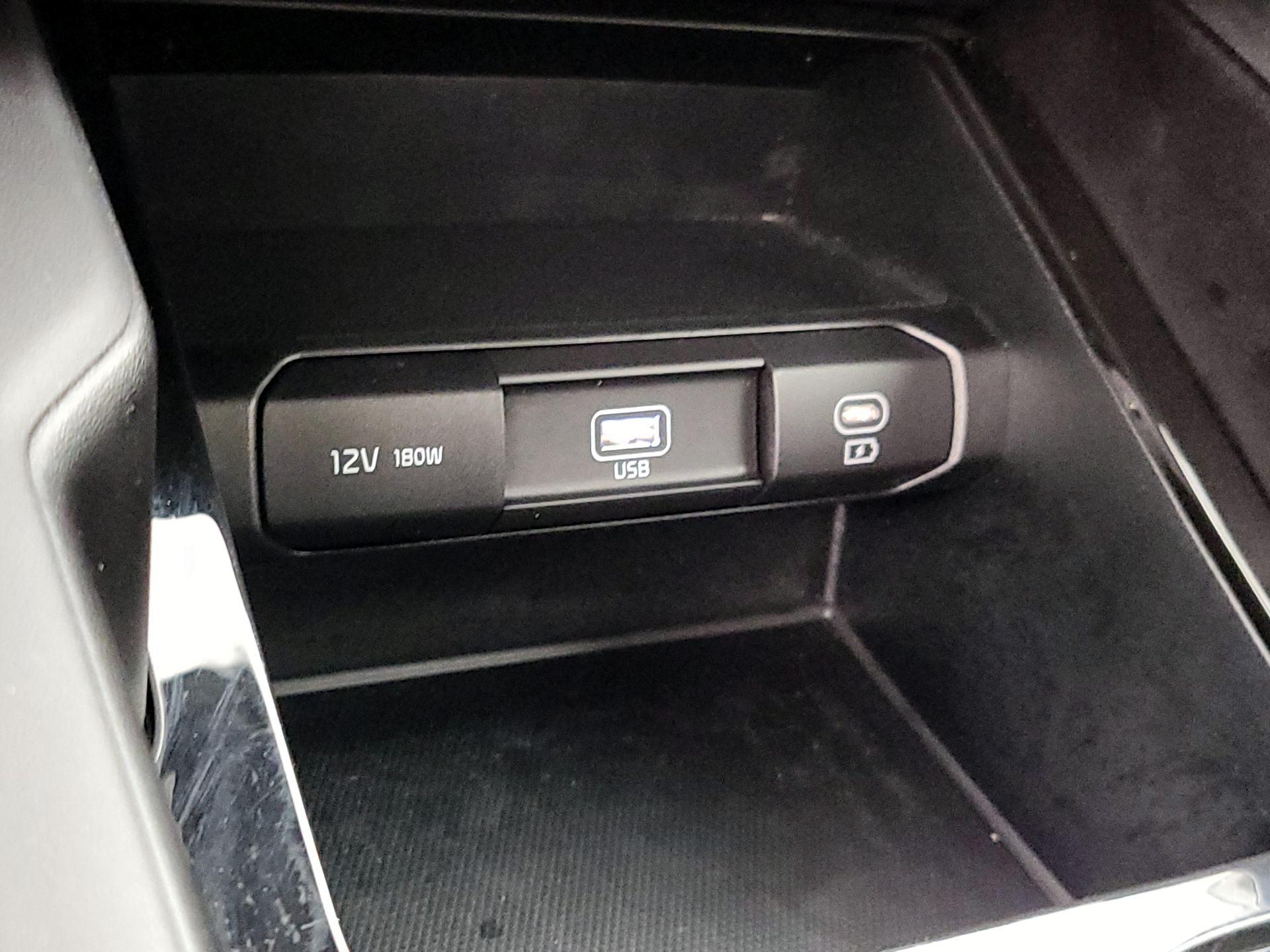 Thumbnail: 2024 Kia Telluride - 19