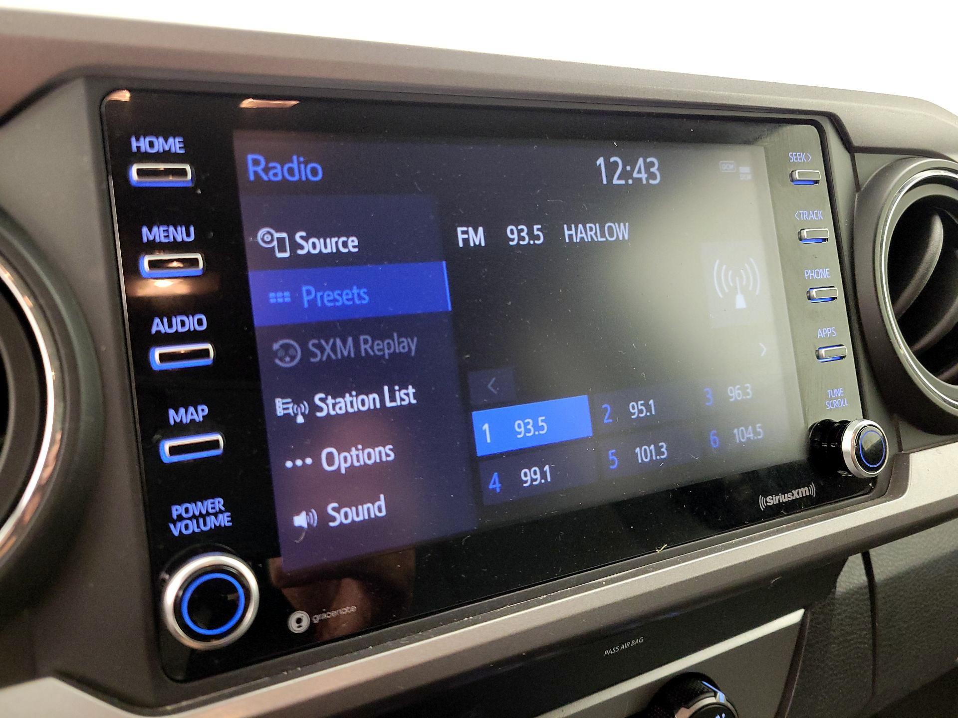 Thumbnail: 2021 Toyota Tacoma - 15