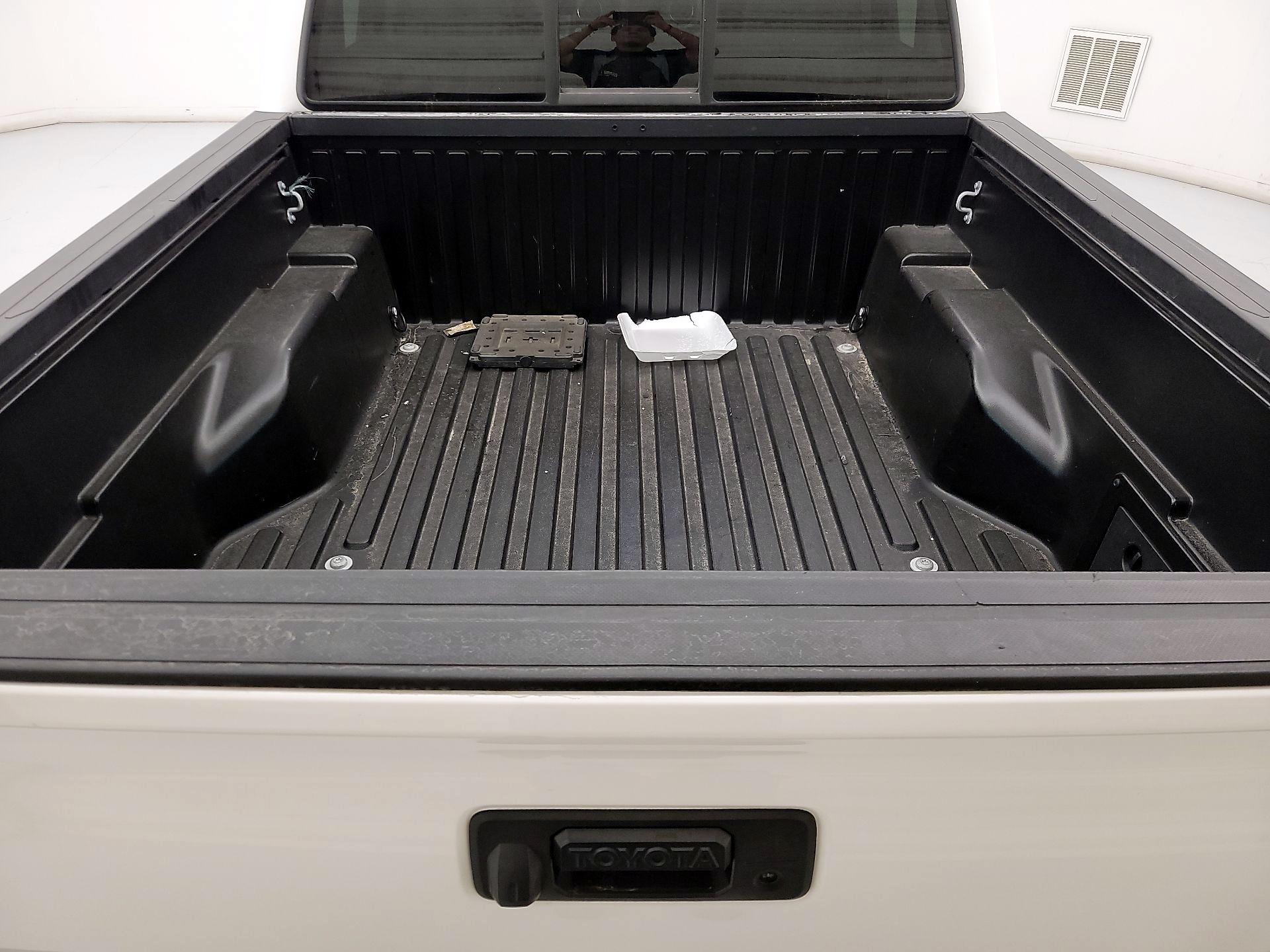 Thumbnail: 2021 Toyota Tacoma - 20