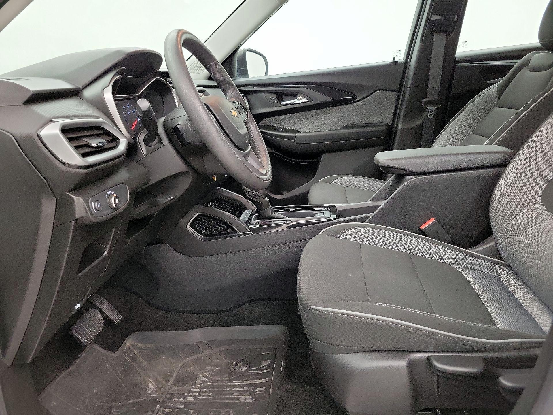 Thumbnail: 2023 Chevrolet TrailBlazer - 11