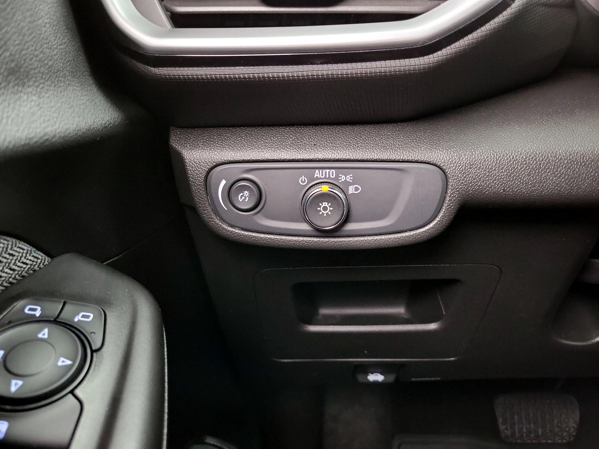 Thumbnail: 2023 Chevrolet TrailBlazer - 13