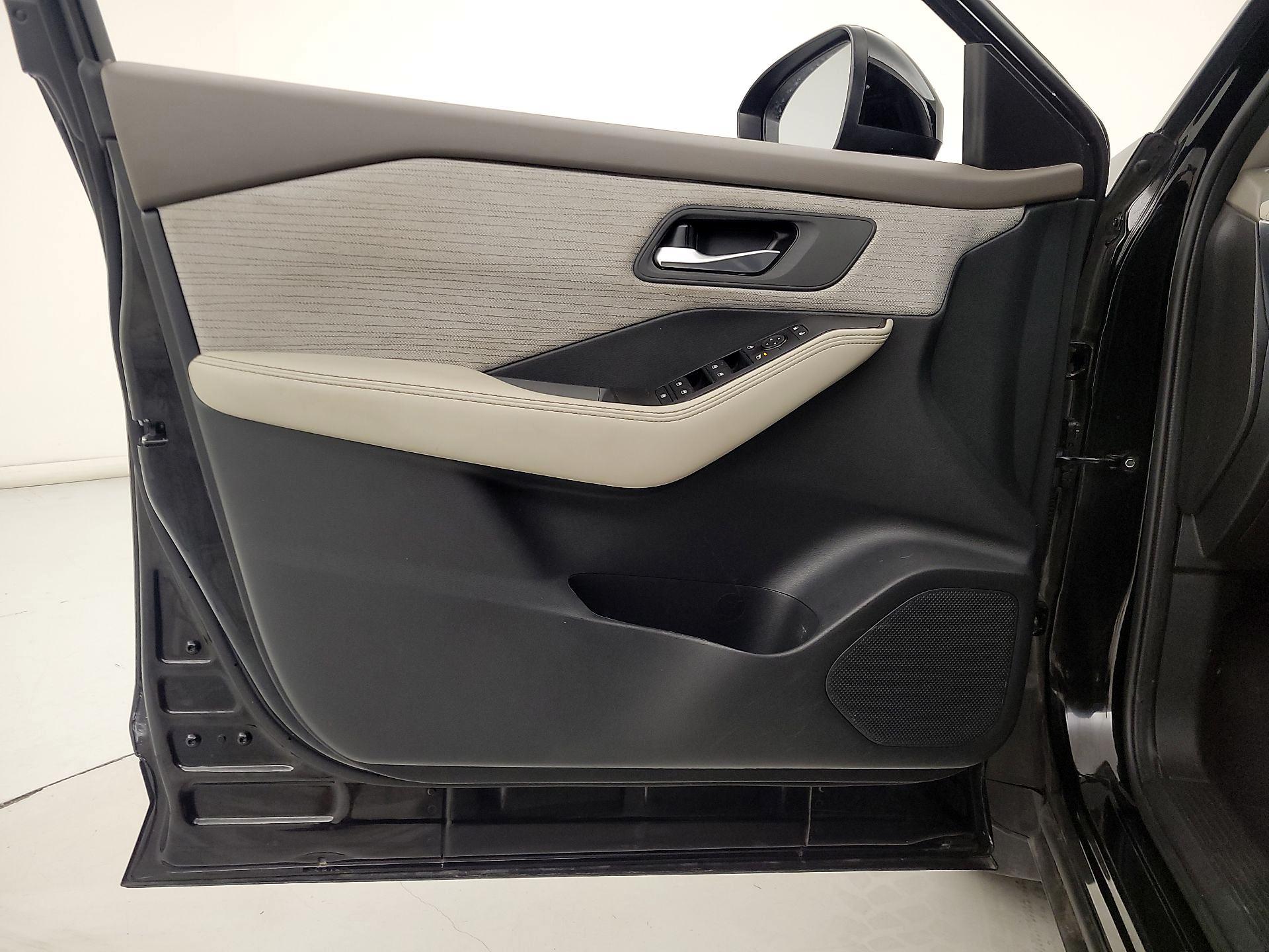 Thumbnail: 2023 Nissan Rogue - 12