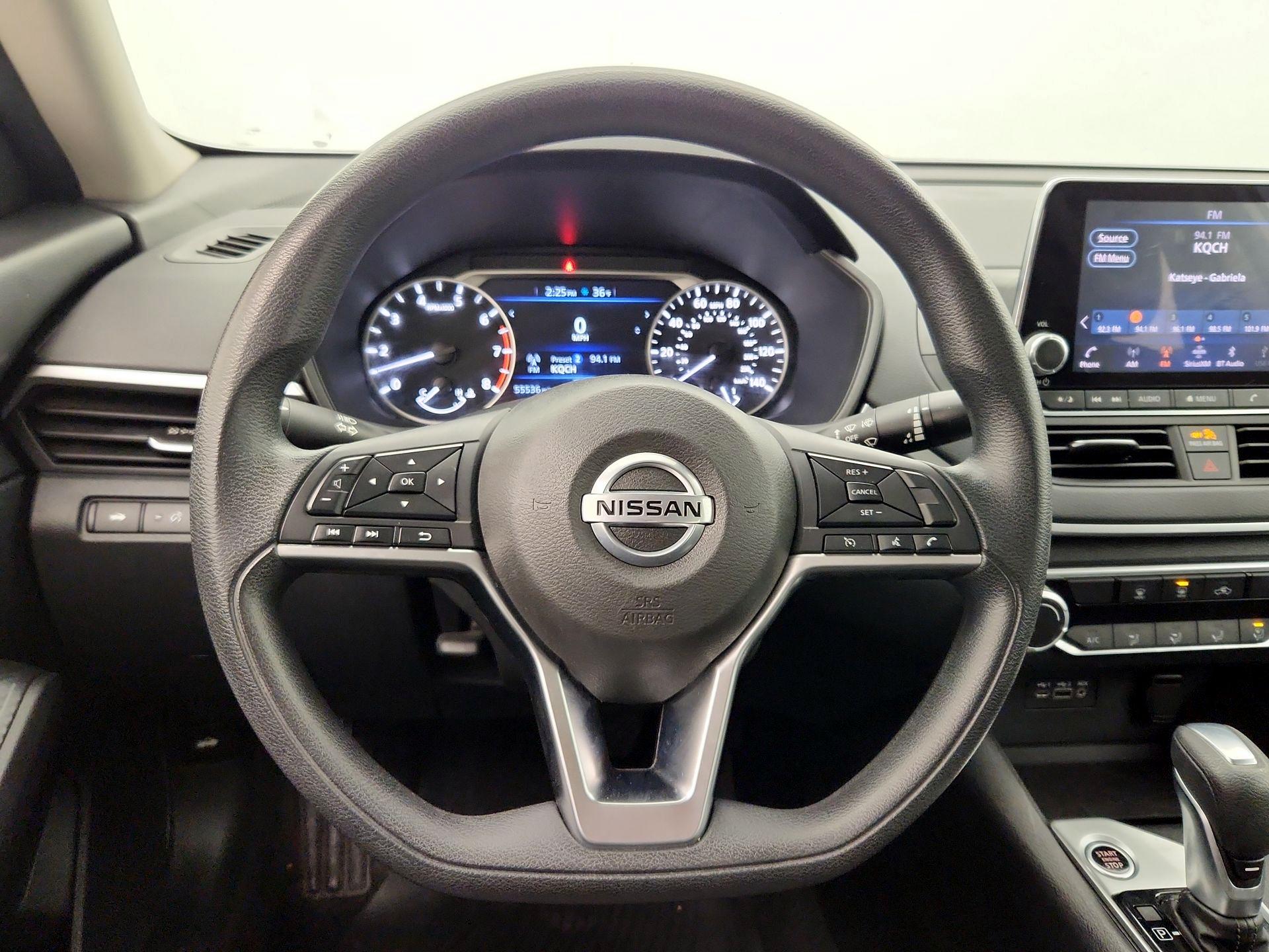 Thumbnail: 2020 Nissan Altima - 10