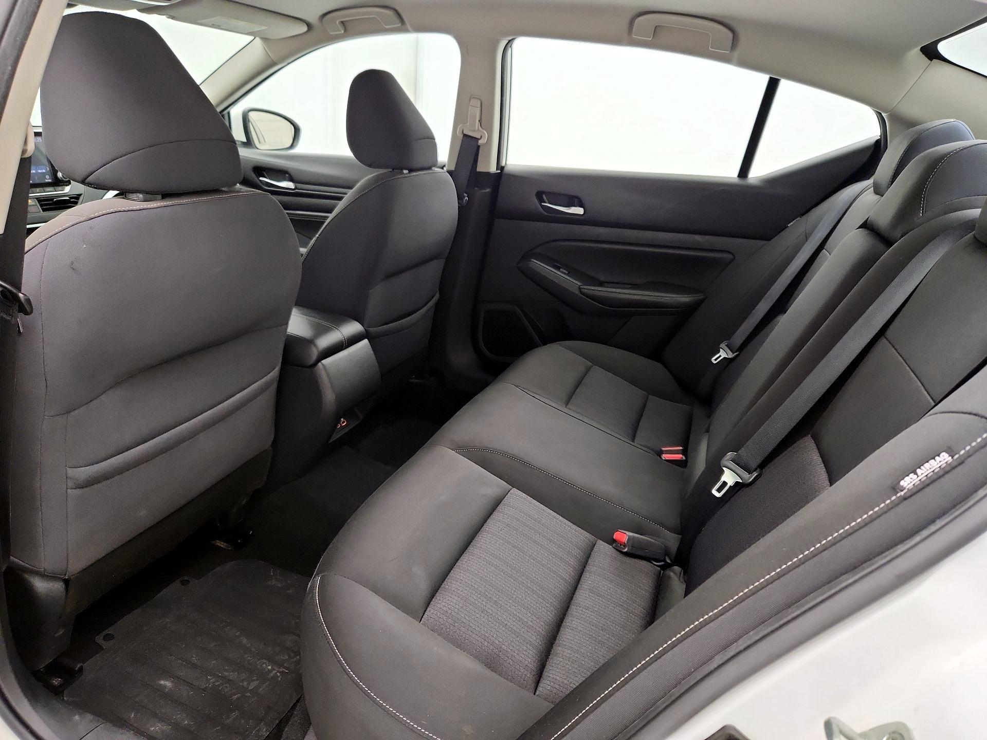 Thumbnail: 2020 Nissan Altima - 19