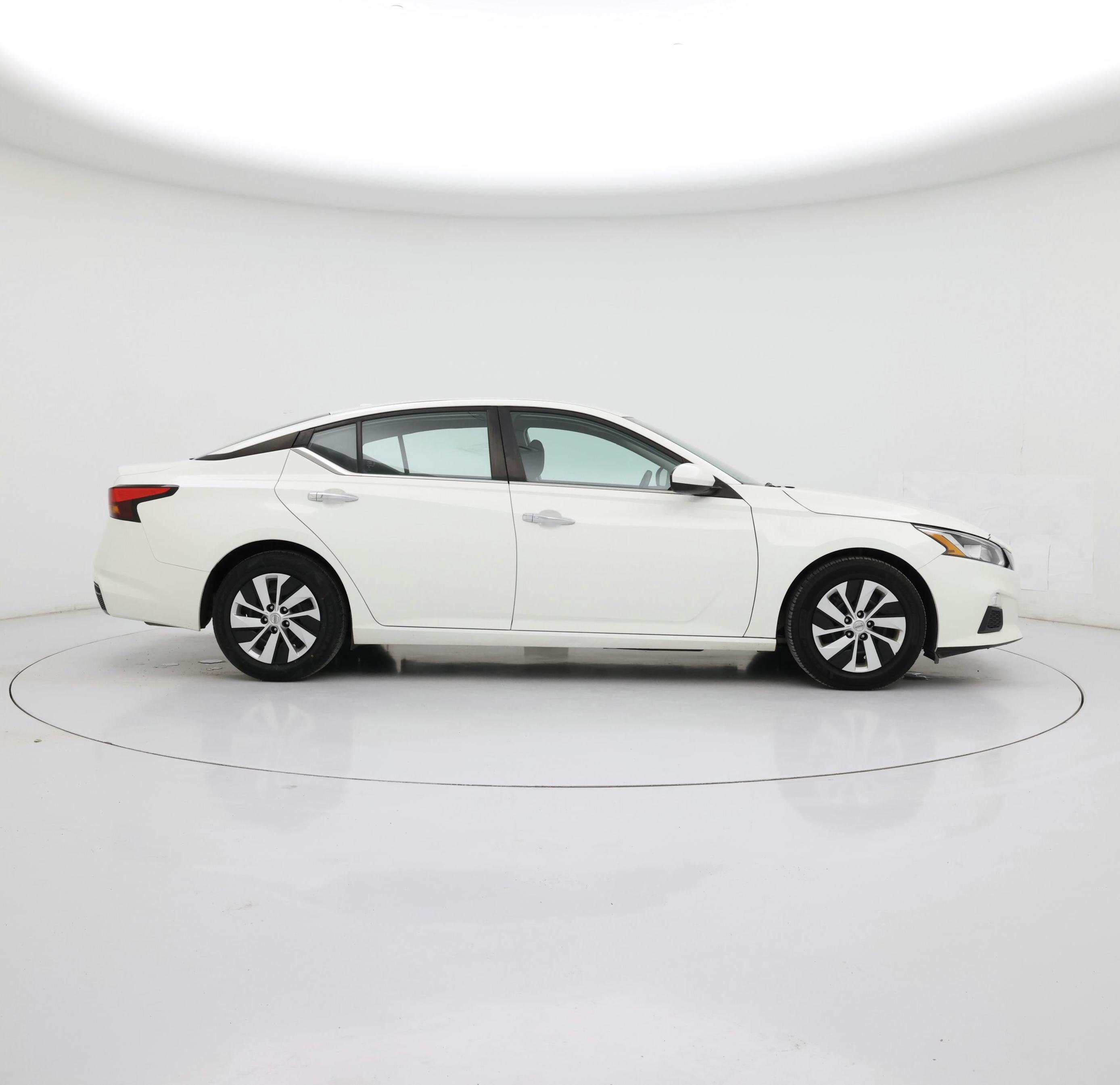 Thumbnail: 2020 Nissan Altima - 7