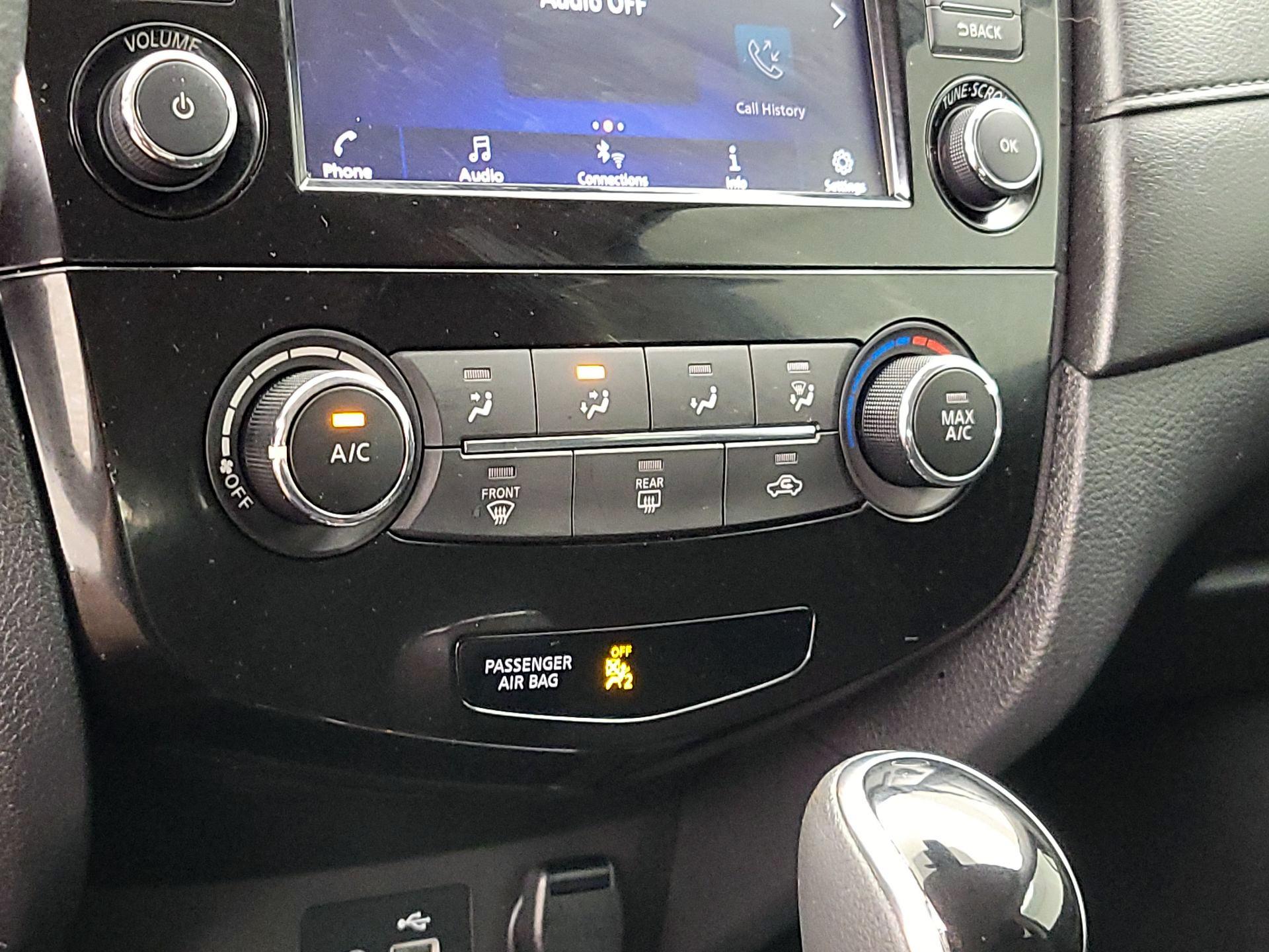 Thumbnail: 2020 Nissan Rogue - 16