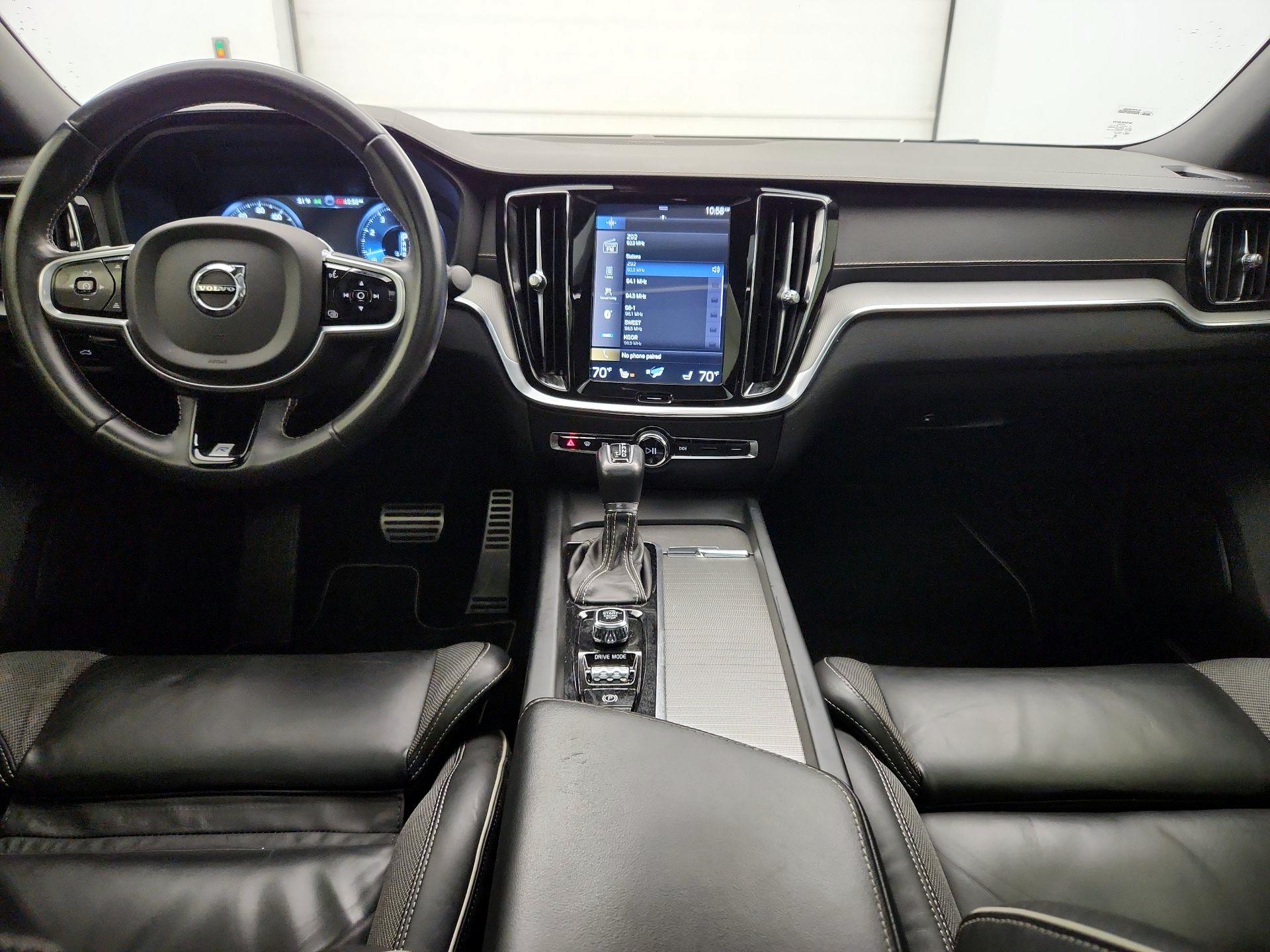 Thumbnail: 2020 Volvo S60 - 9