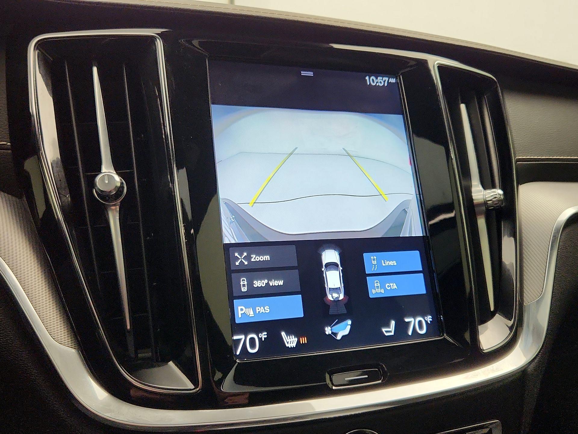 Thumbnail: 2020 Volvo S60 - 15