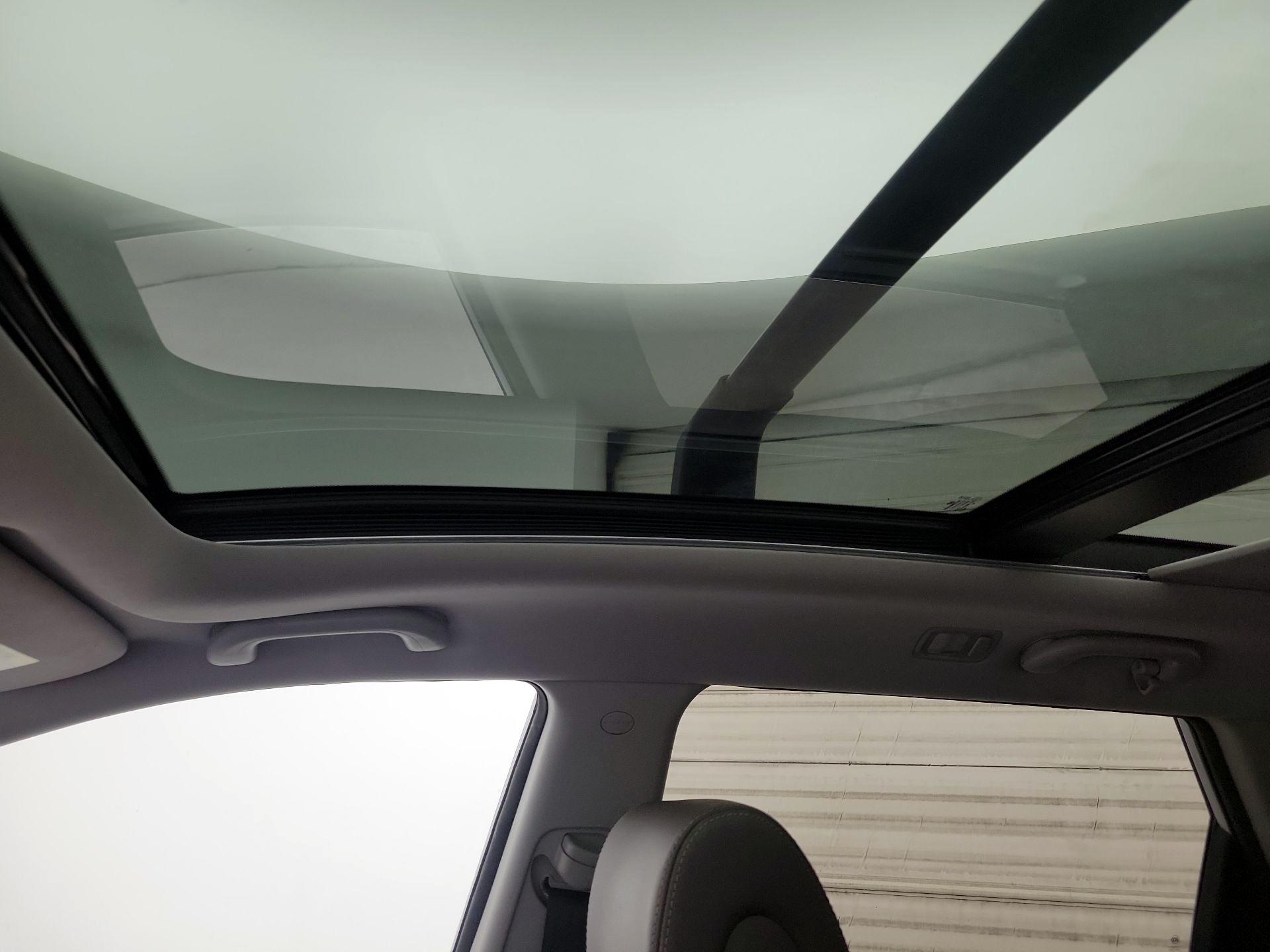 Thumbnail: 2017 Hyundai Santa Fe - 20