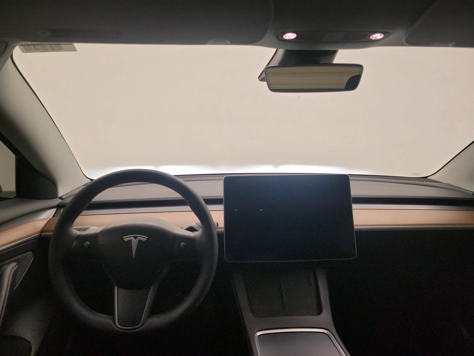 Thumbnail: 2023 Tesla Model 3 - 9