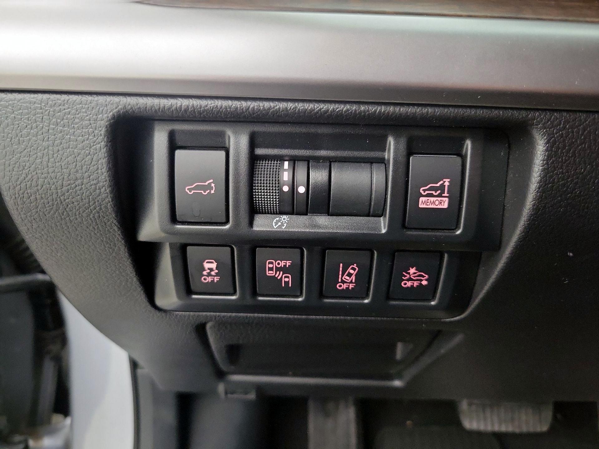 Thumbnail: 2018 Subaru Outback - 13