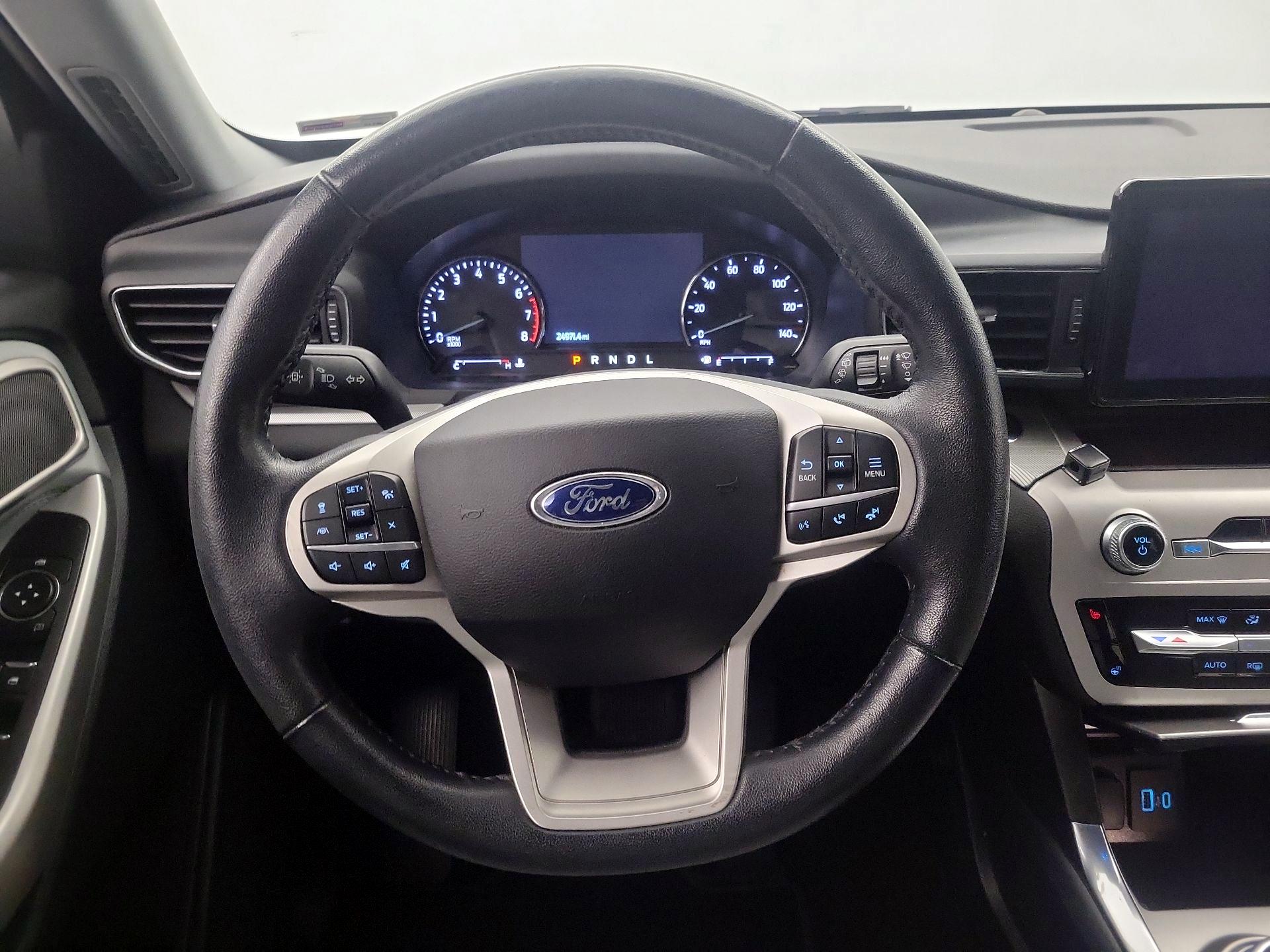 Thumbnail: 2021 Ford Explorer - 10