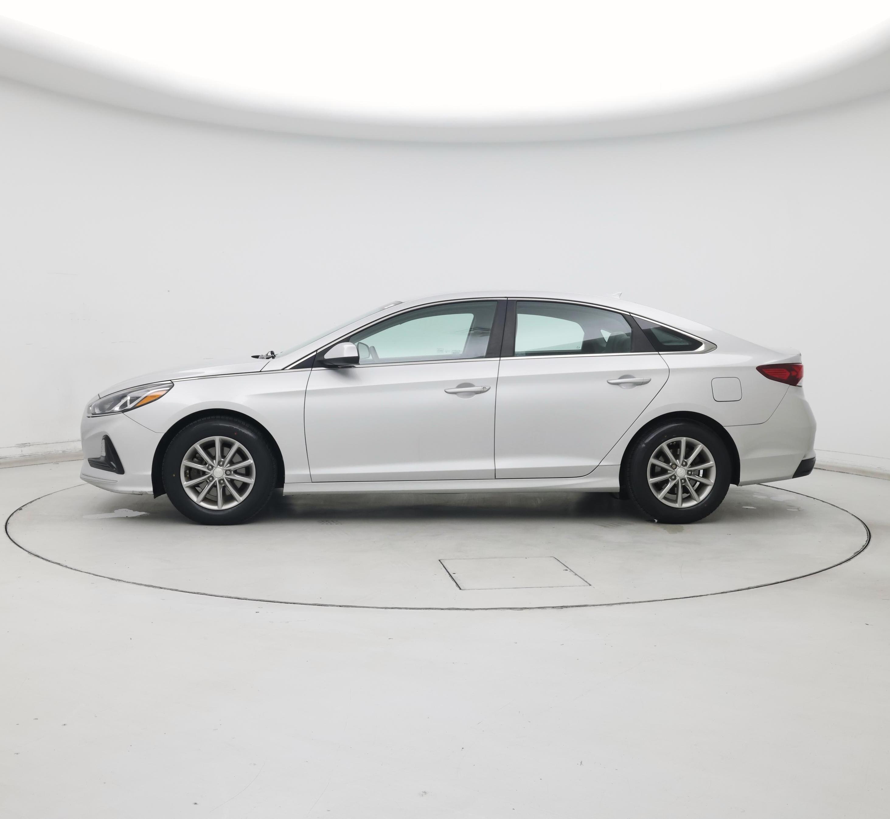 Thumbnail: 2018 Hyundai Sonata - 3