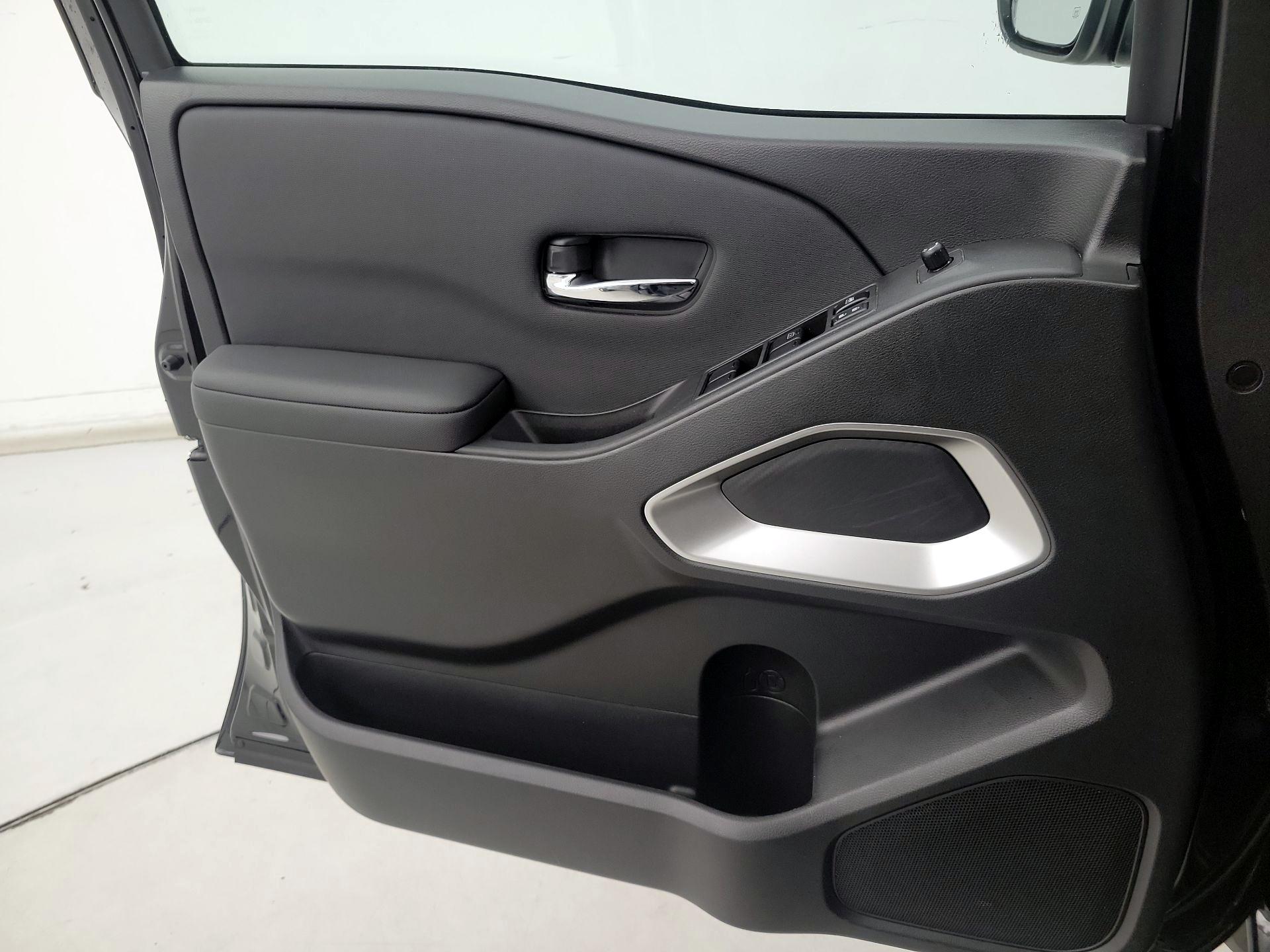 Thumbnail: 2024 Nissan Frontier - 12