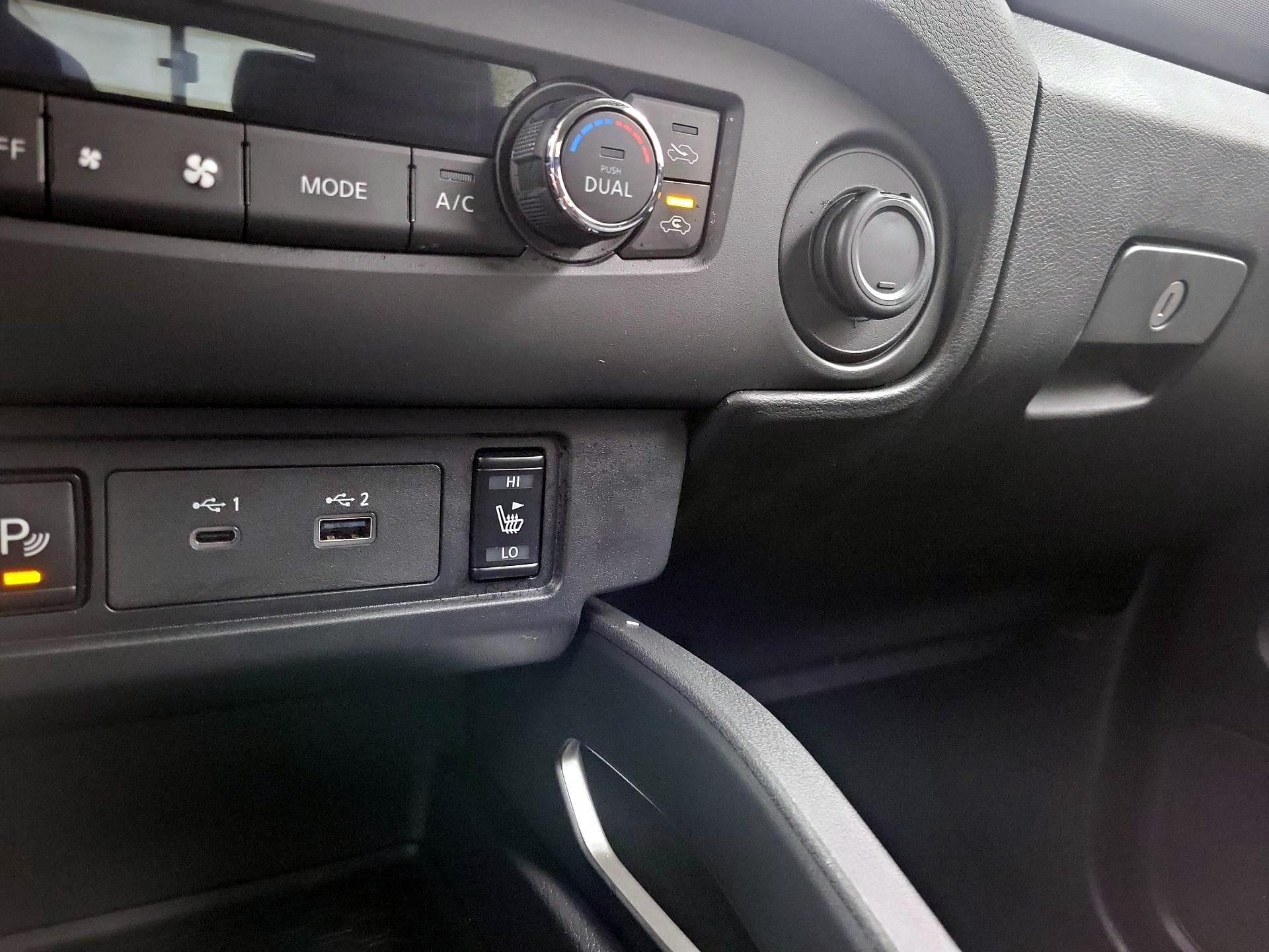 Thumbnail: 2024 Nissan Frontier - 18