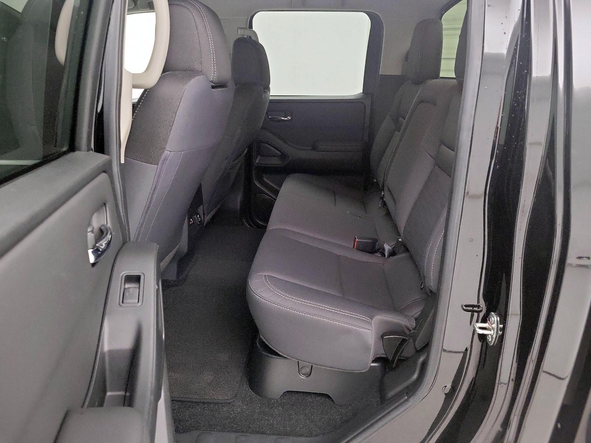 Thumbnail: 2024 Nissan Frontier - 19