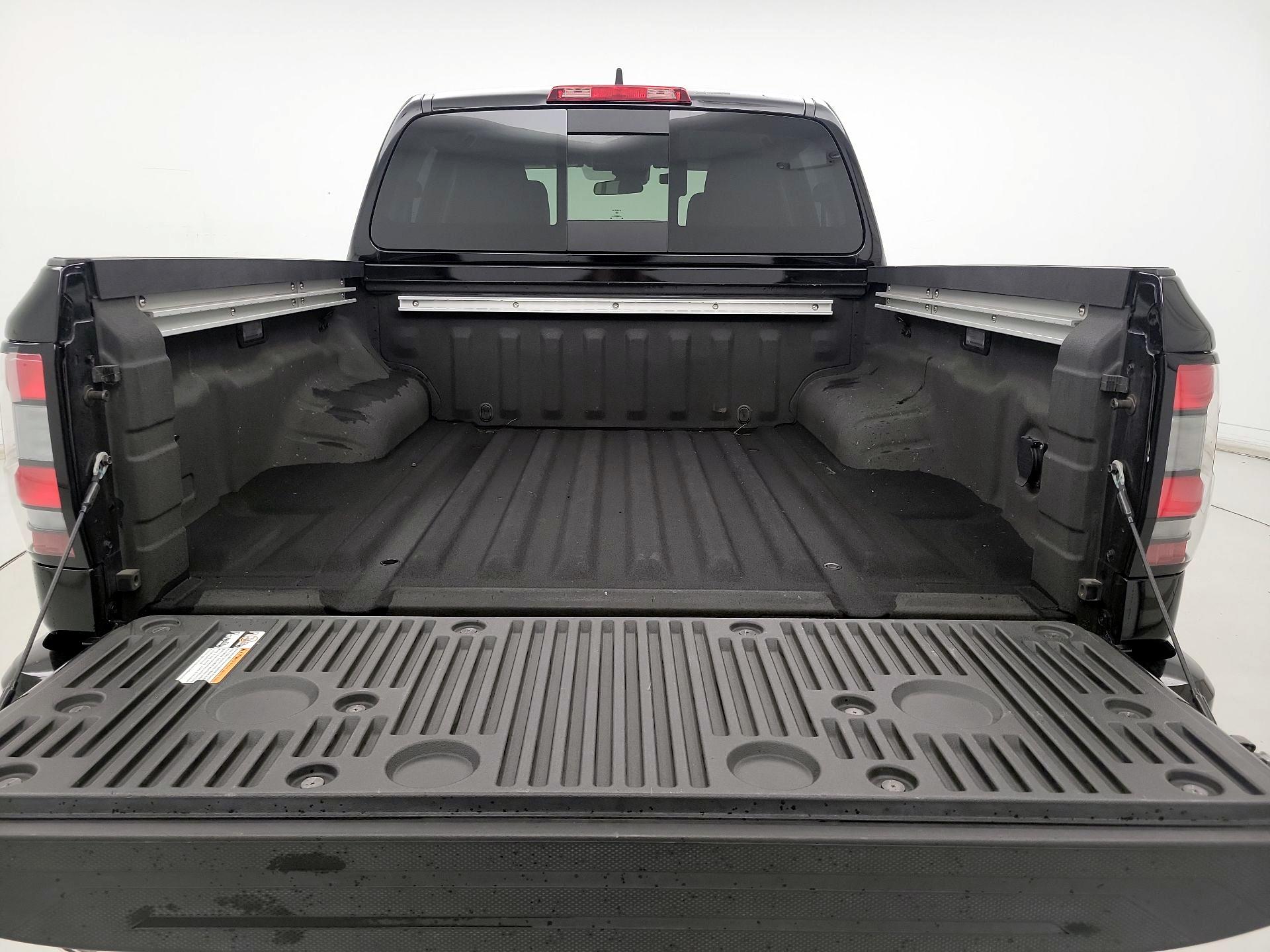 Thumbnail: 2024 Nissan Frontier - 20