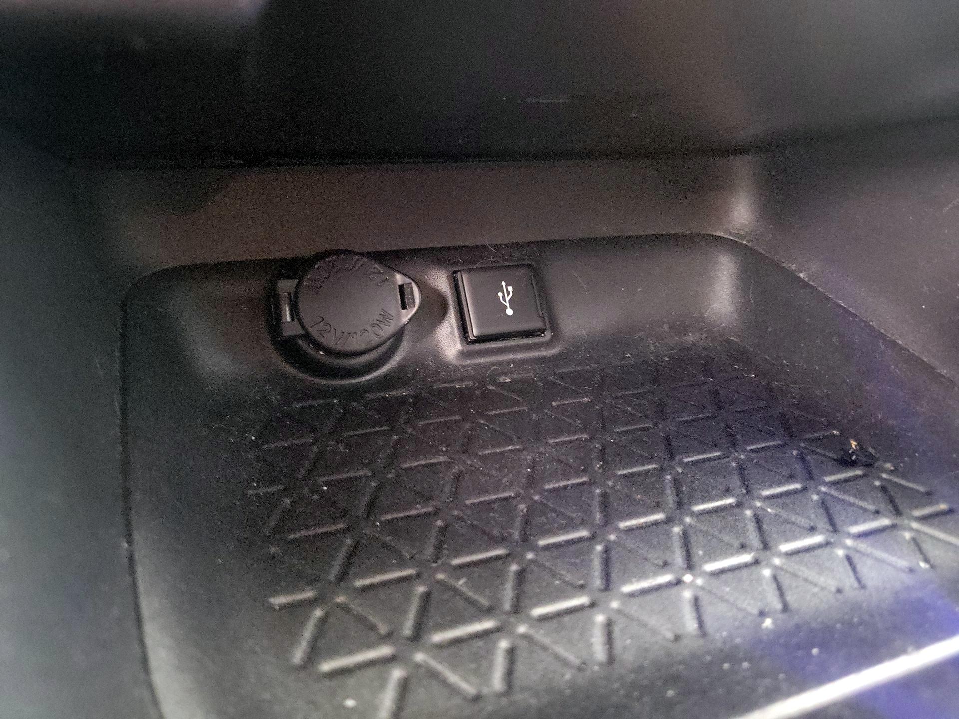 Thumbnail: 2020 Toyota RAV4 - 18