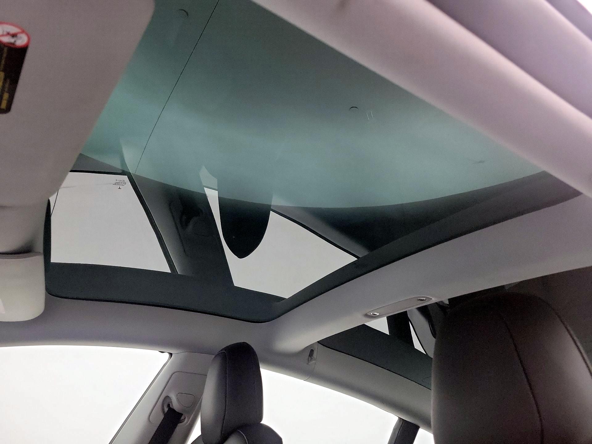 Thumbnail: 2020 Tesla Model 3 - 19