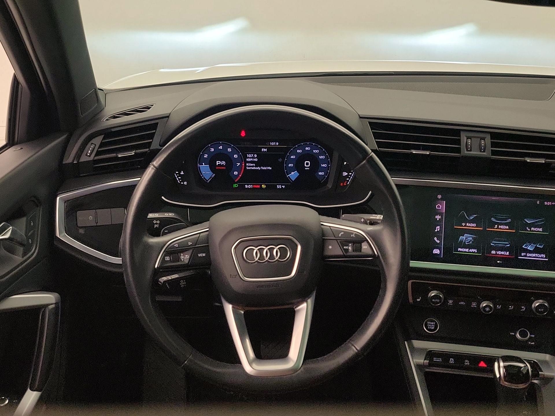 Thumbnail: 2021 Audi Q3 - 10