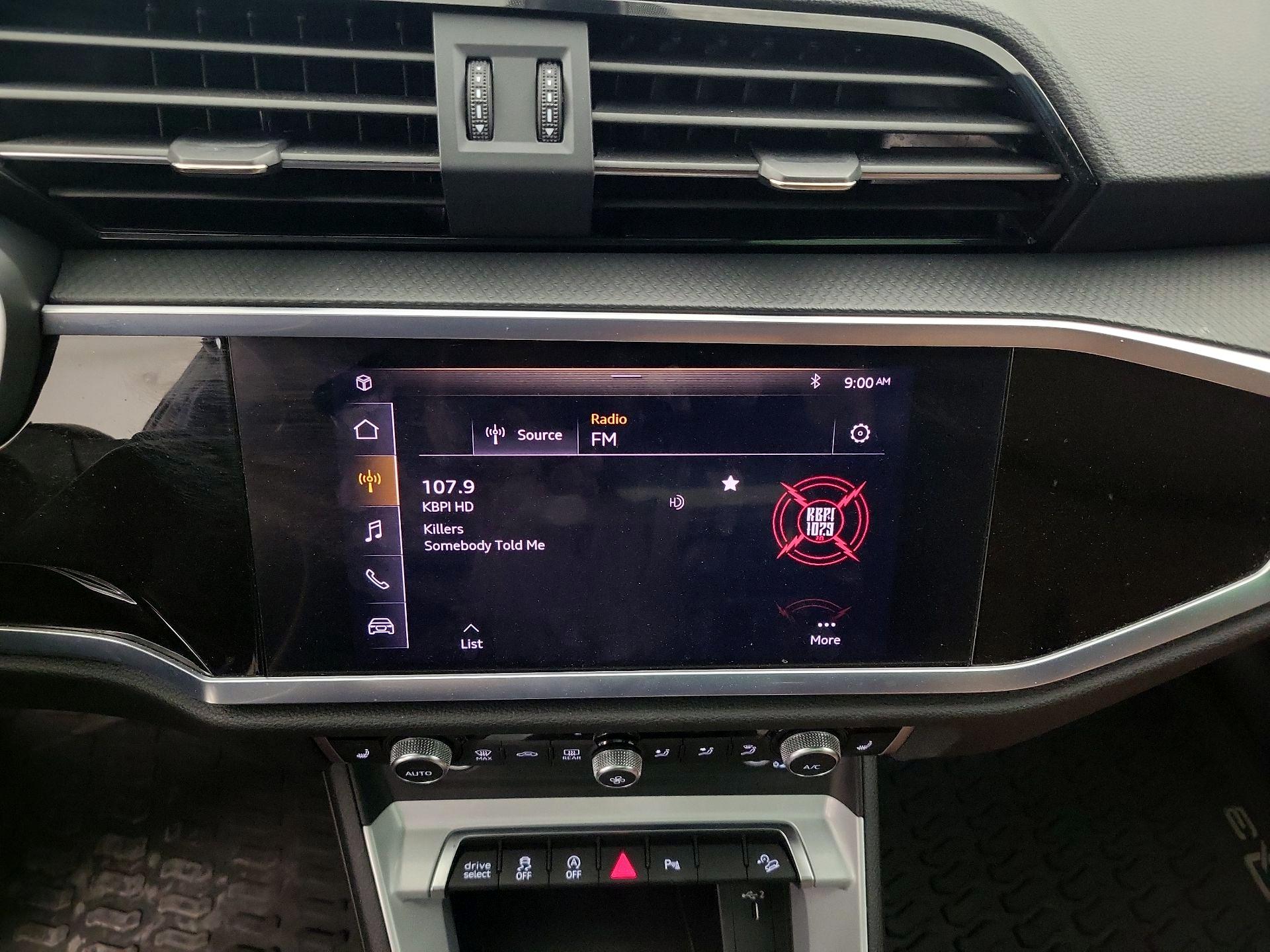 Thumbnail: 2021 Audi Q3 - 15