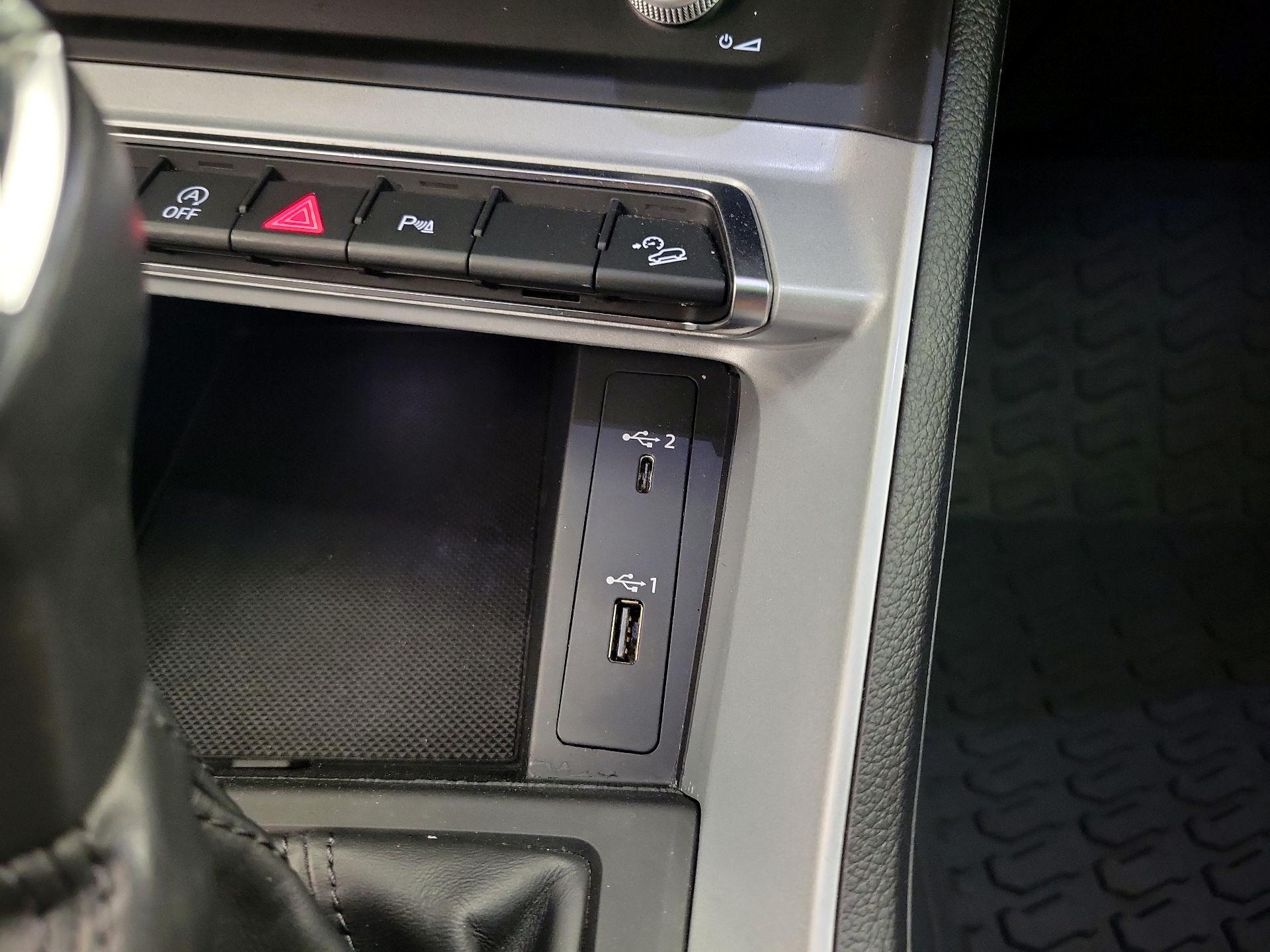 Thumbnail: 2021 Audi Q3 - 18