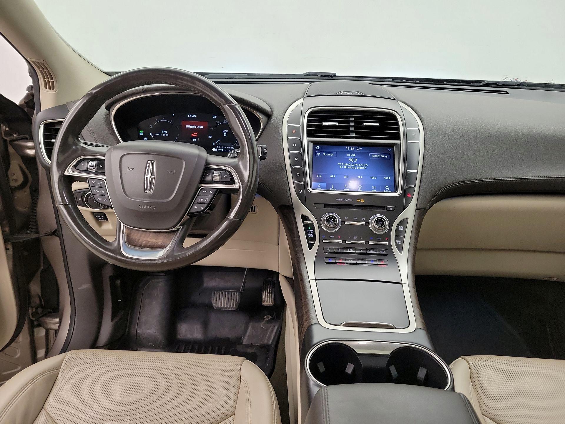 Thumbnail: 2019 Lincoln Nautilus - 9