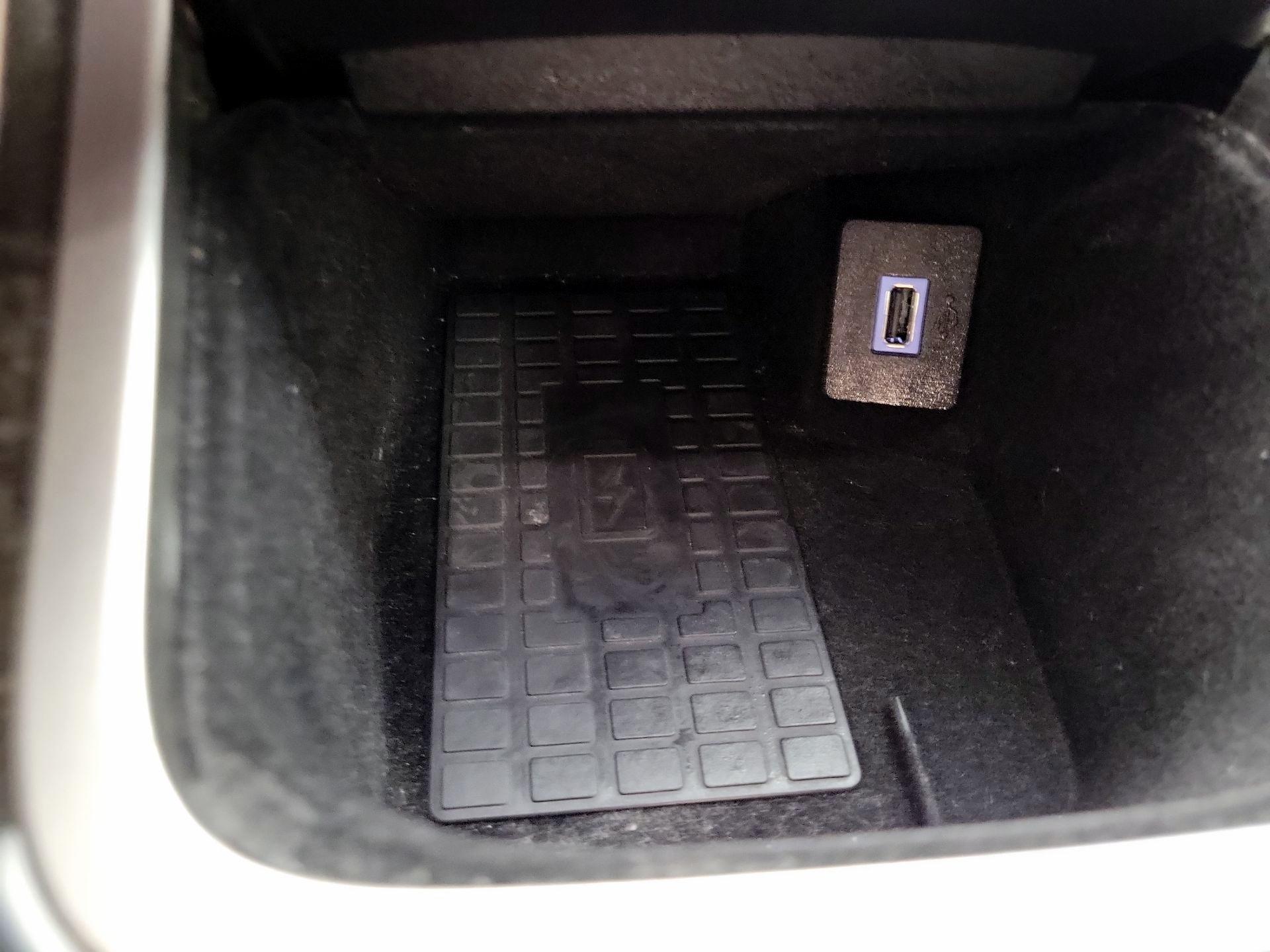 Thumbnail: 2019 Lincoln Nautilus - 18