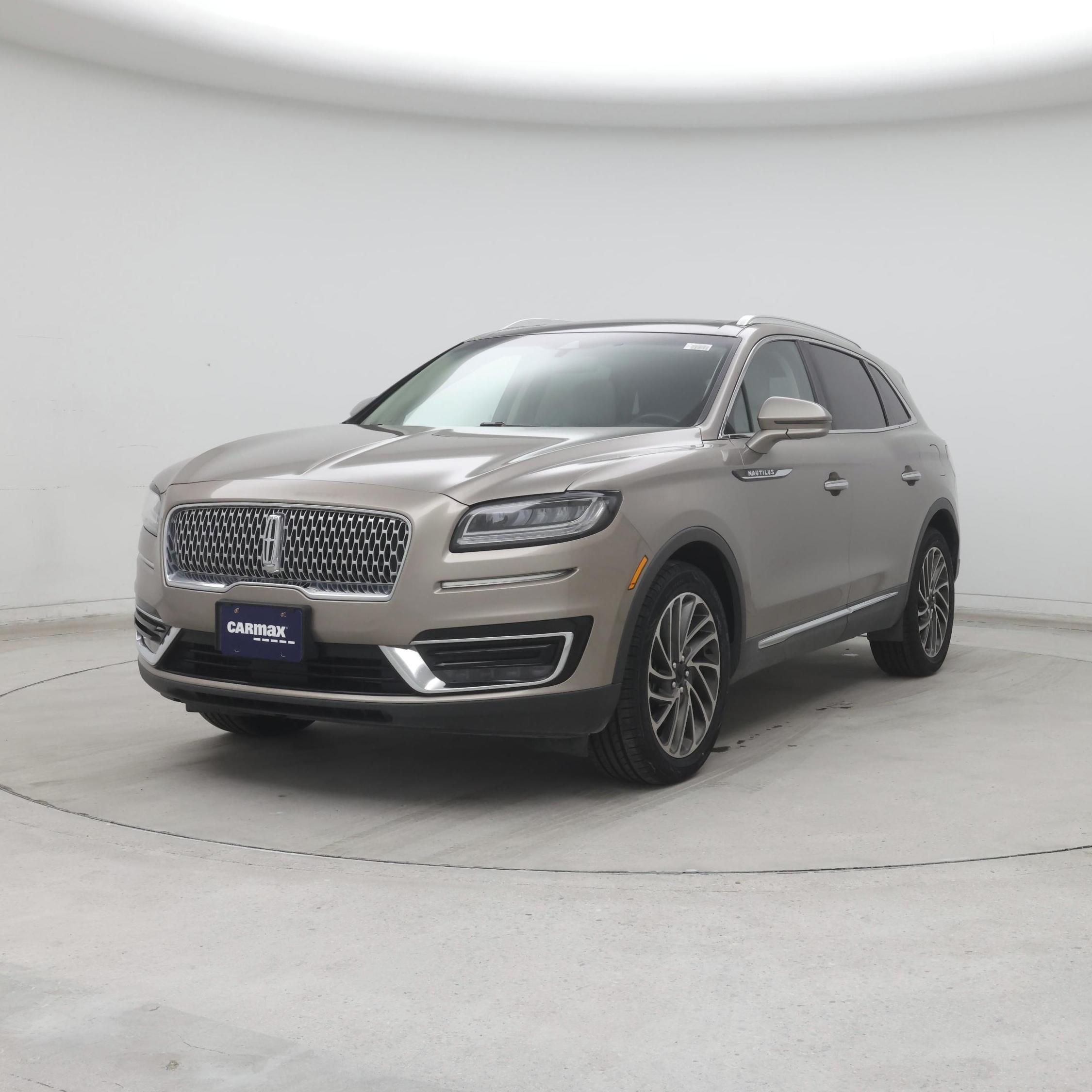 Thumbnail: 2019 Lincoln Nautilus - 4