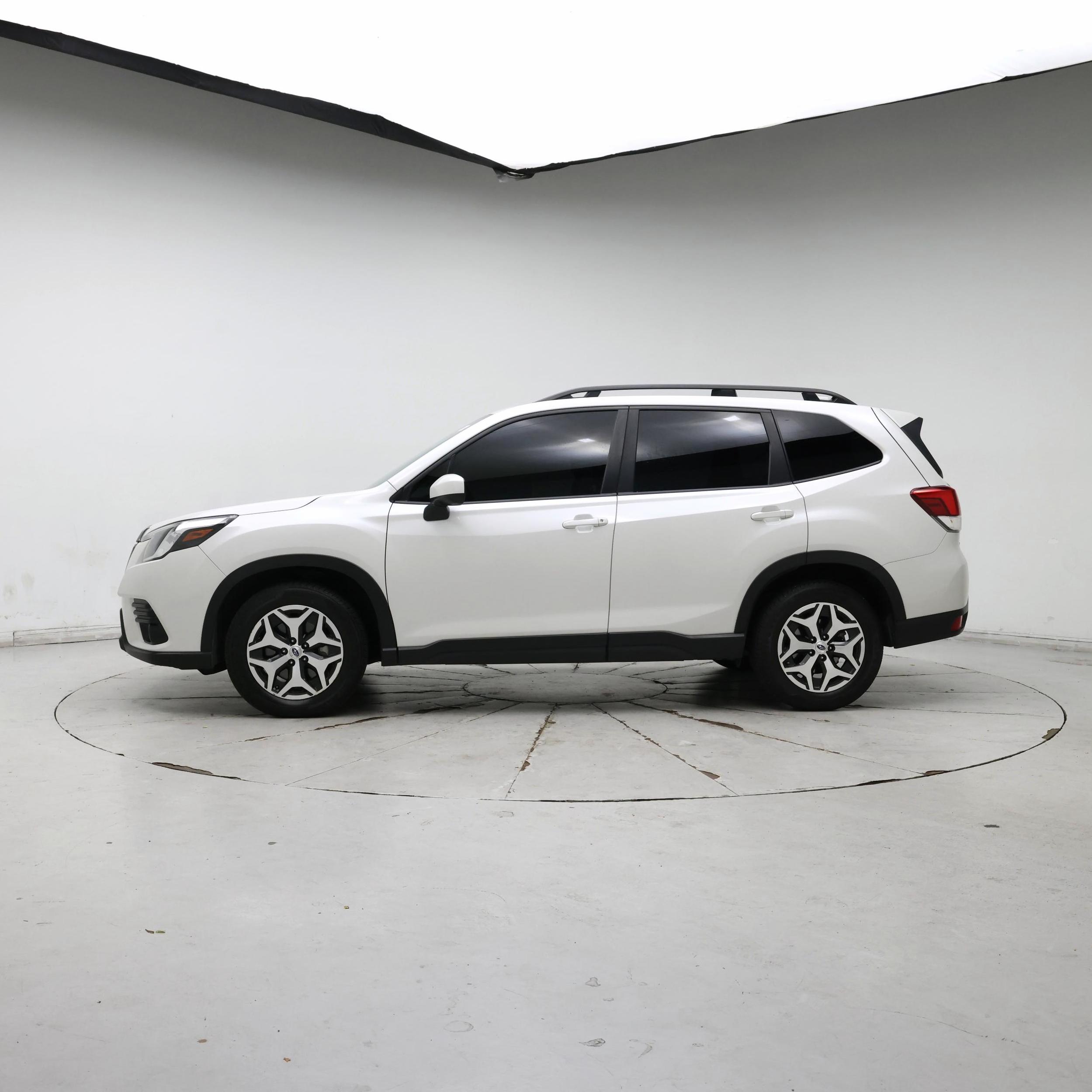 Thumbnail: 2023 Subaru Forester - 3