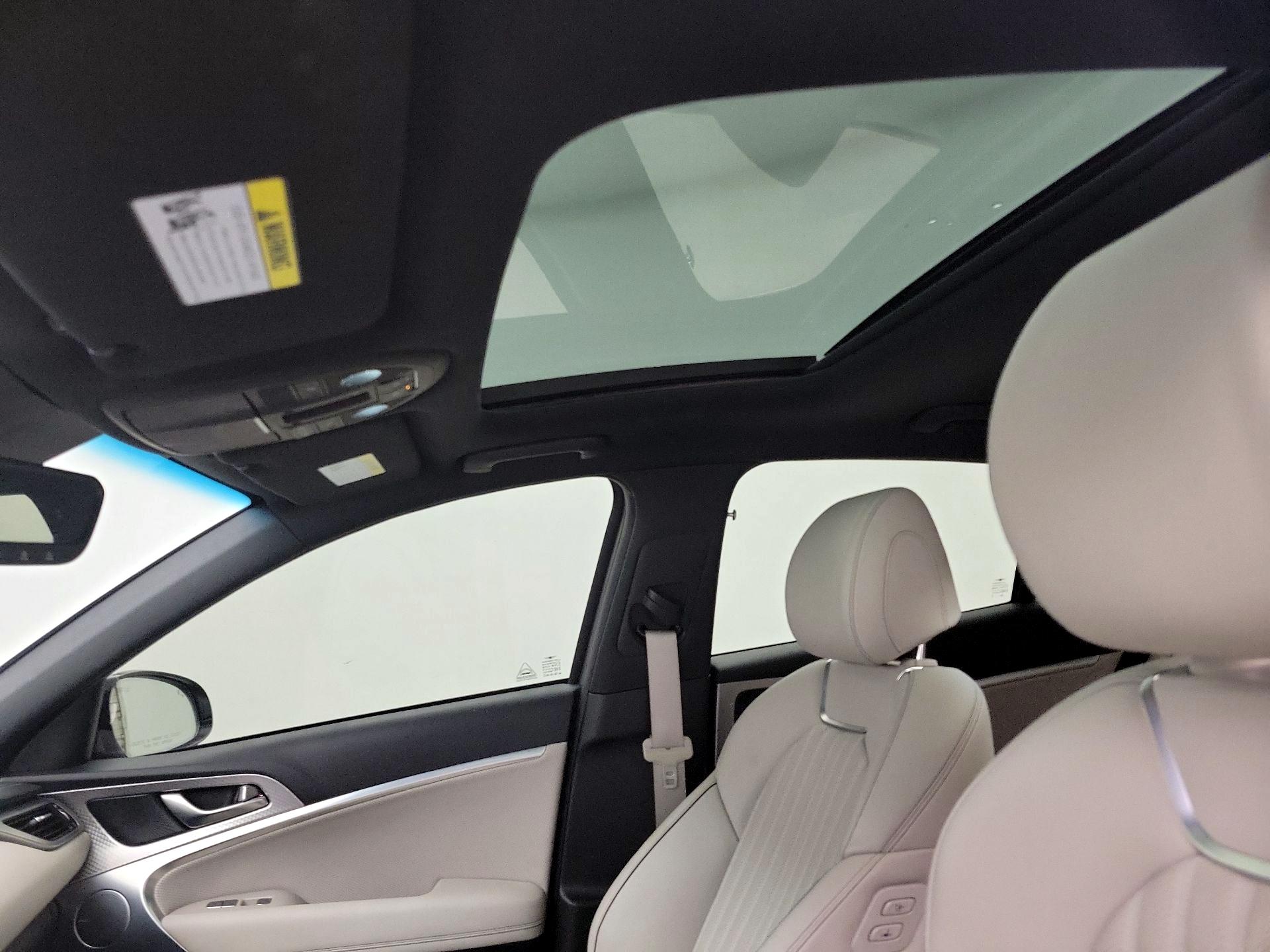 Thumbnail: 2023 Genesis G70 - 20