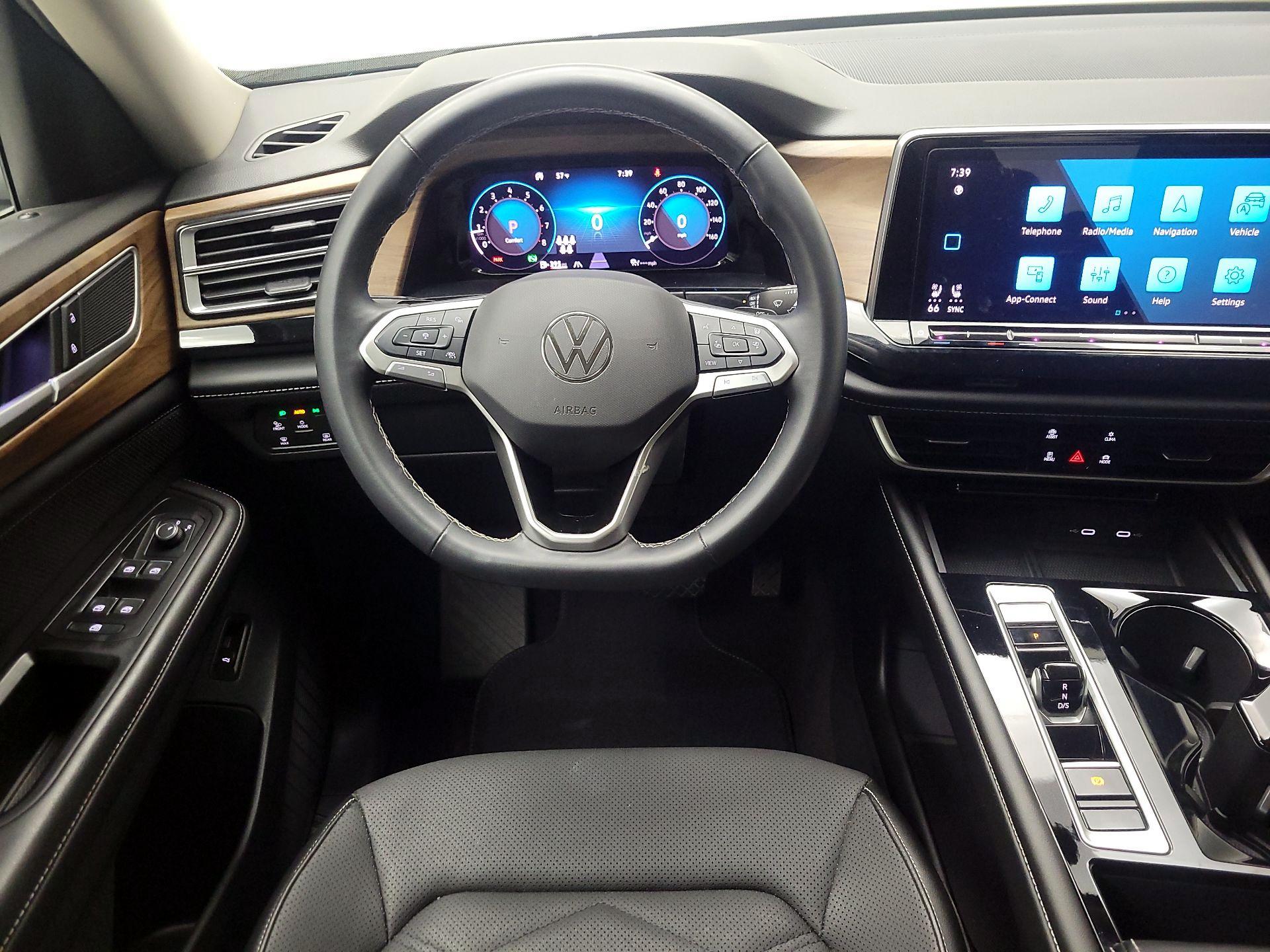 Thumbnail: 2024 Volkswagen Atlas - 10