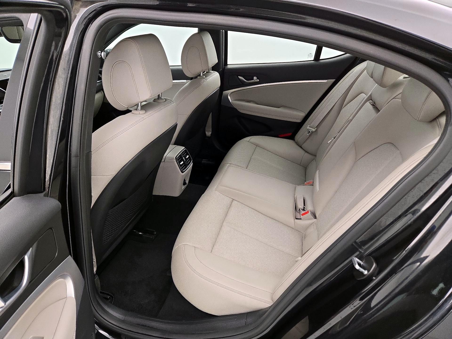 Thumbnail: 2023 Genesis G70 - 20