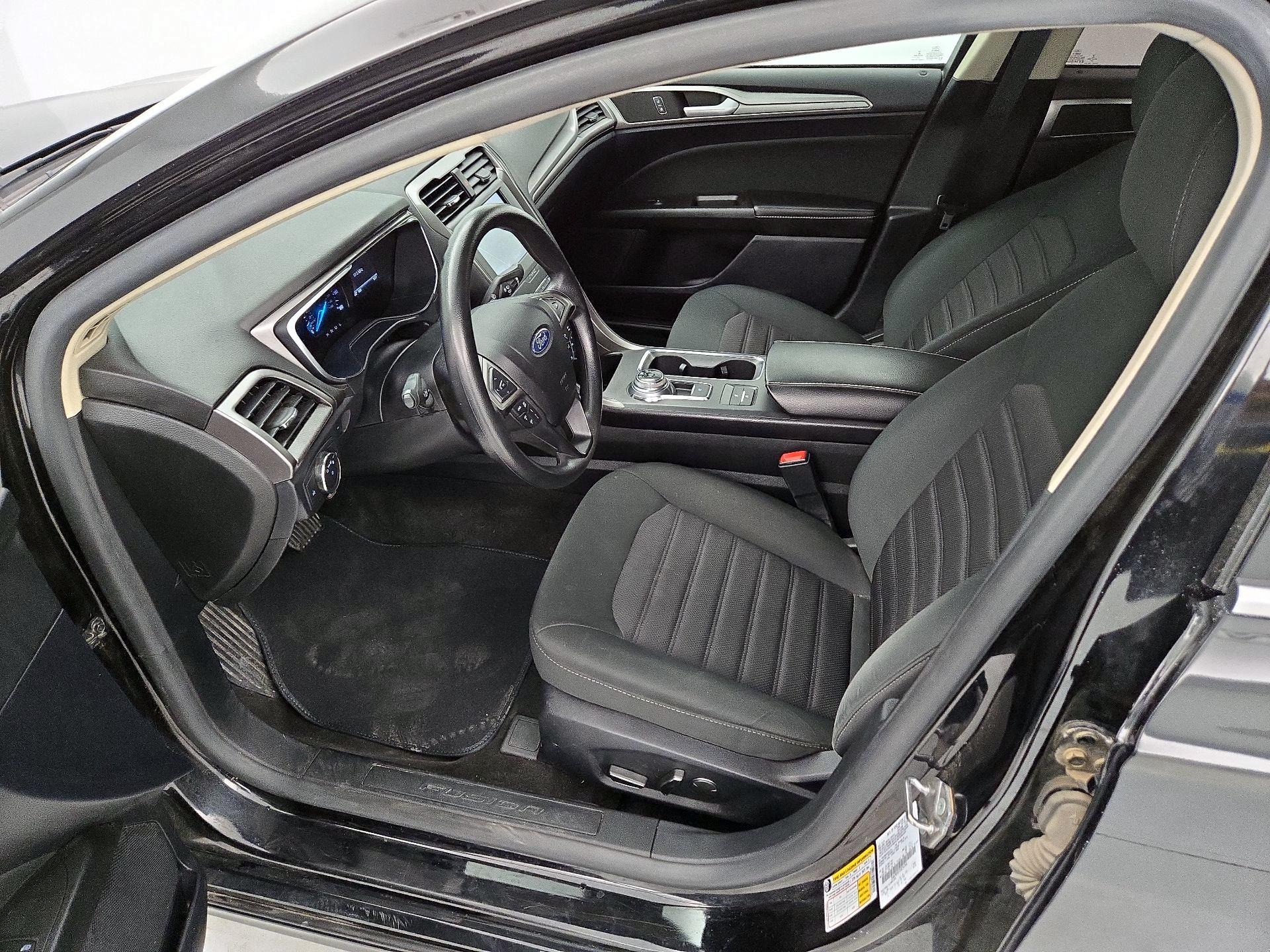 Thumbnail: 2020 Ford Fusion - 11