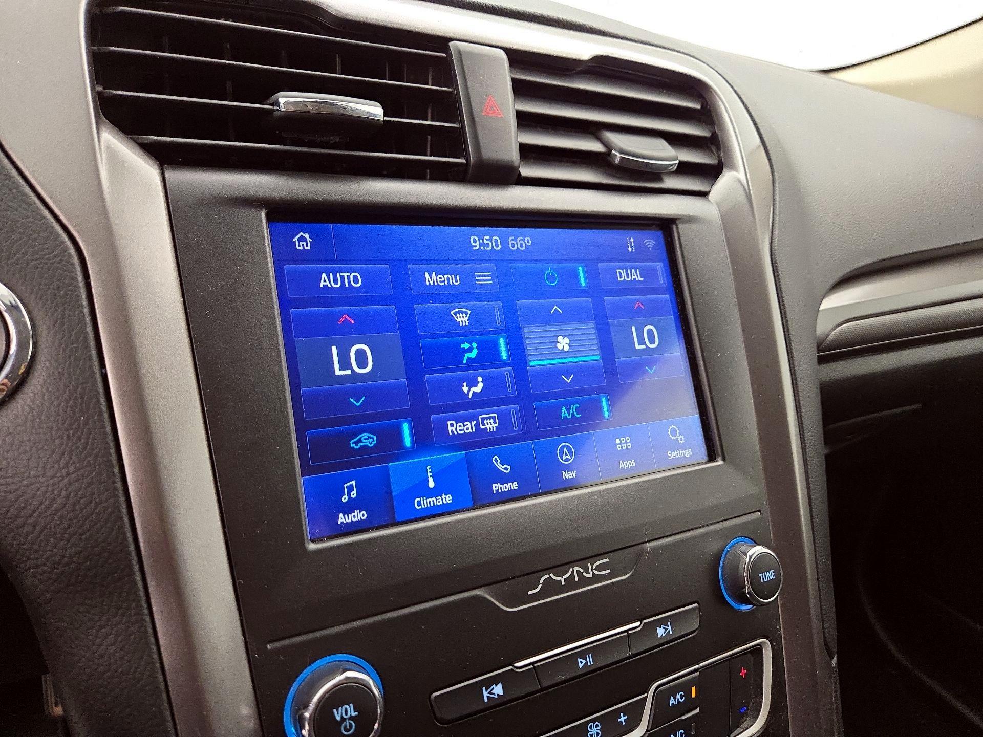 Thumbnail: 2020 Ford Fusion - 17