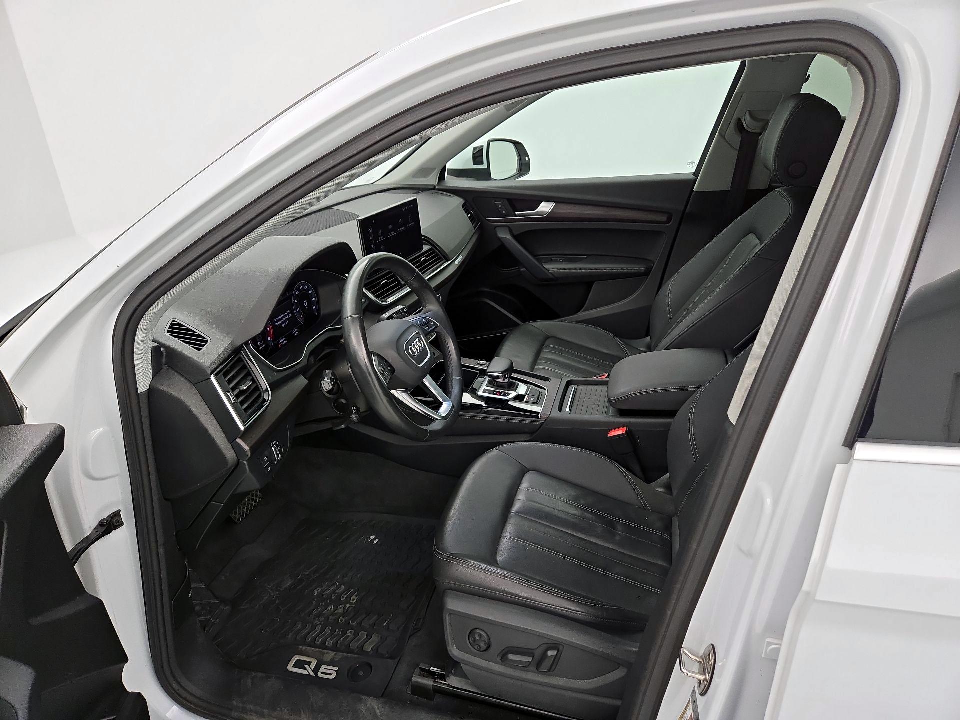 Thumbnail: 2021 Audi Q5 - 11