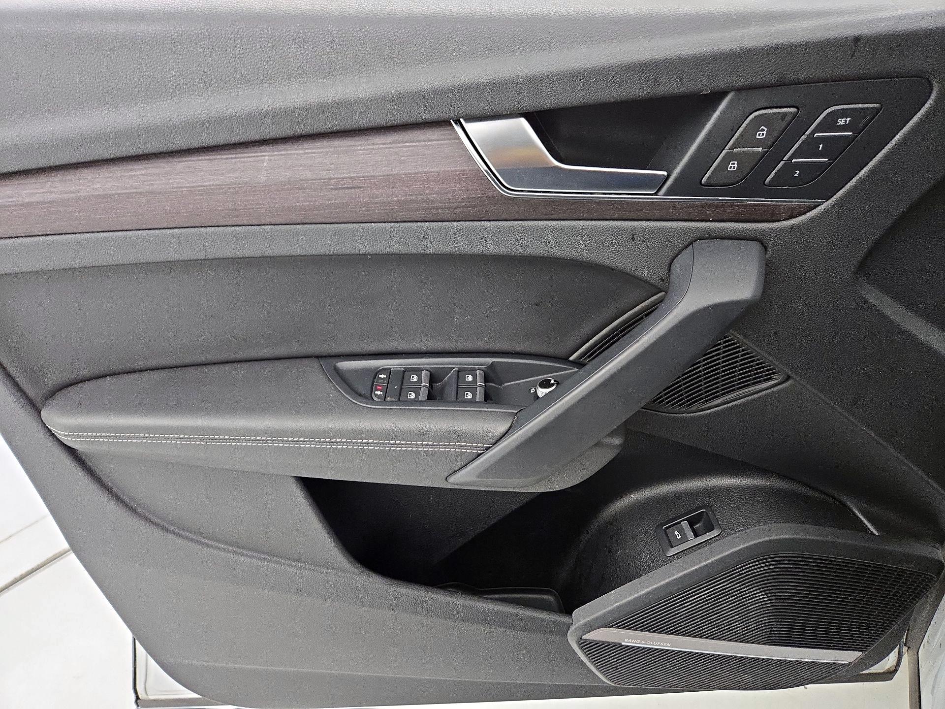 Thumbnail: 2021 Audi Q5 - 12