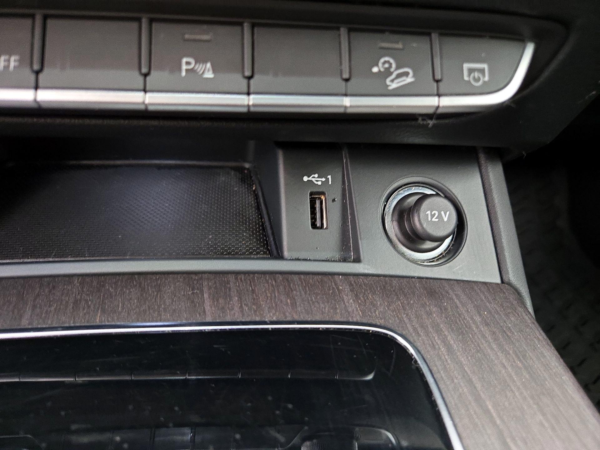 Thumbnail: 2021 Audi Q5 - 19