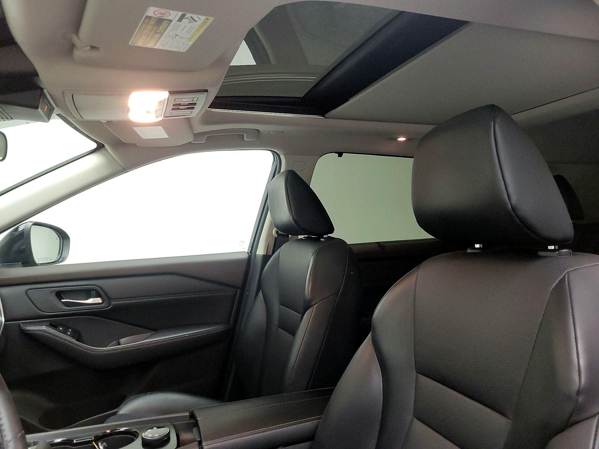 Thumbnail: 2023 Nissan Rogue - 19