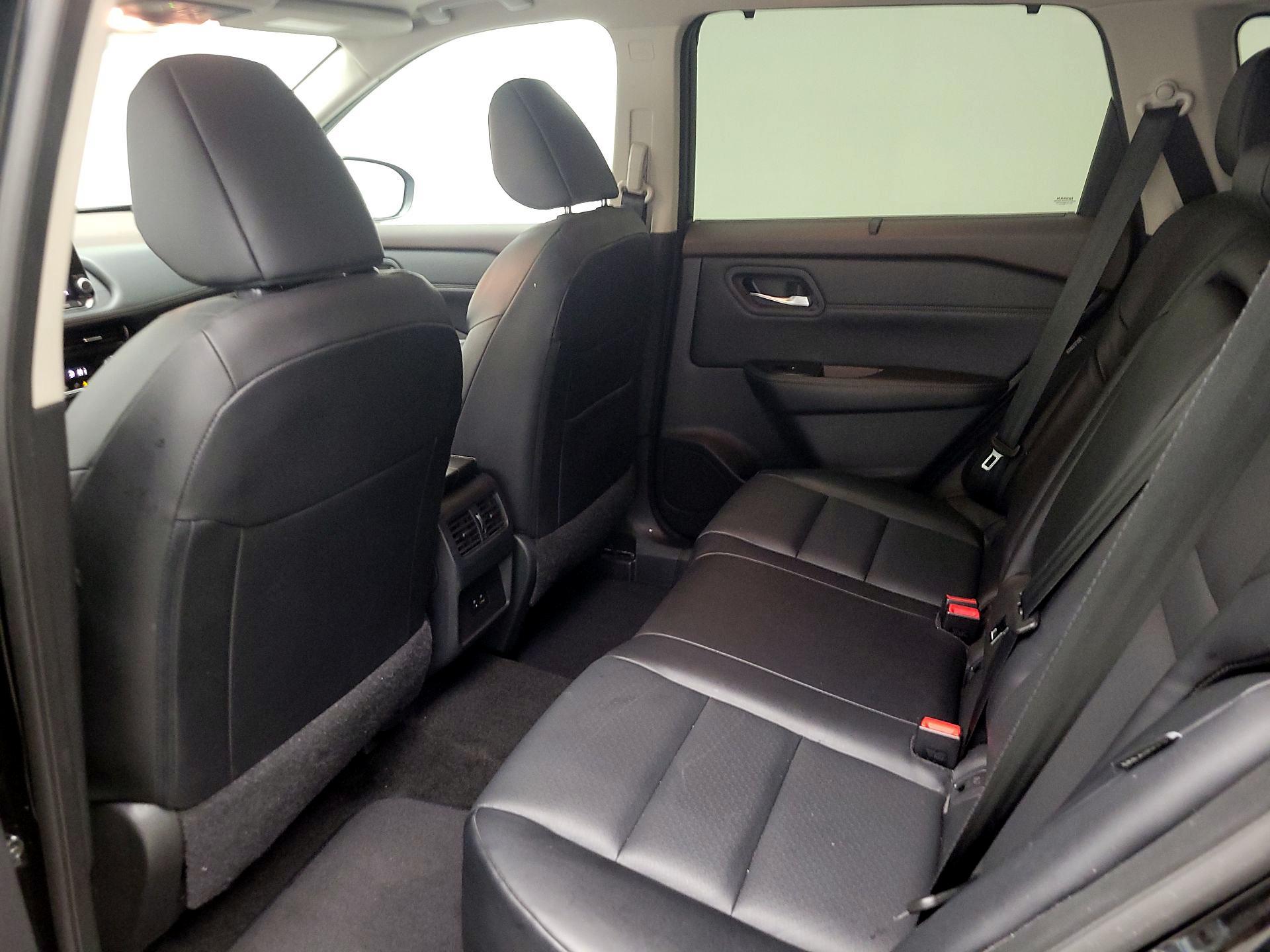 Thumbnail: 2023 Nissan Rogue - 20