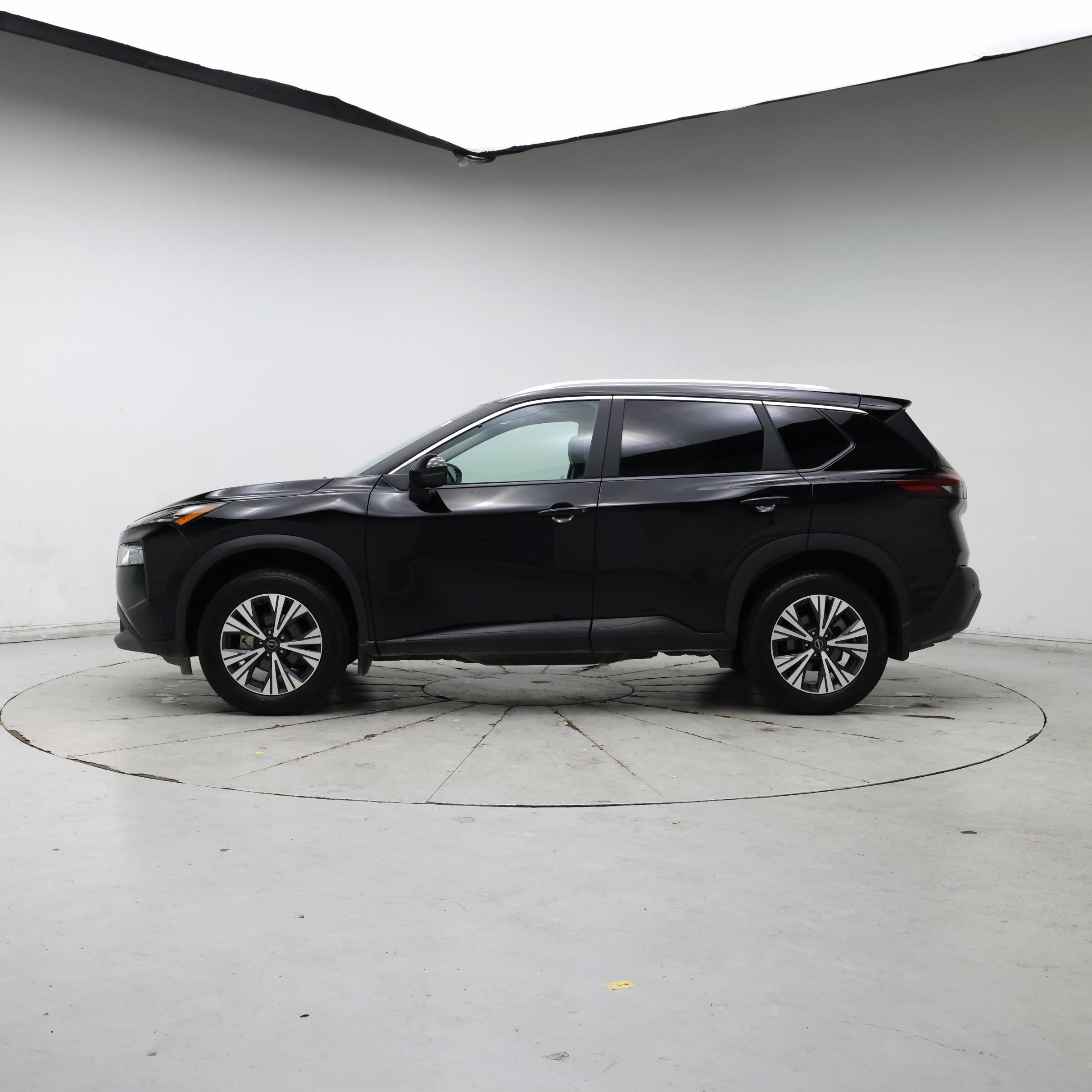 Thumbnail: 2023 Nissan Rogue - 3