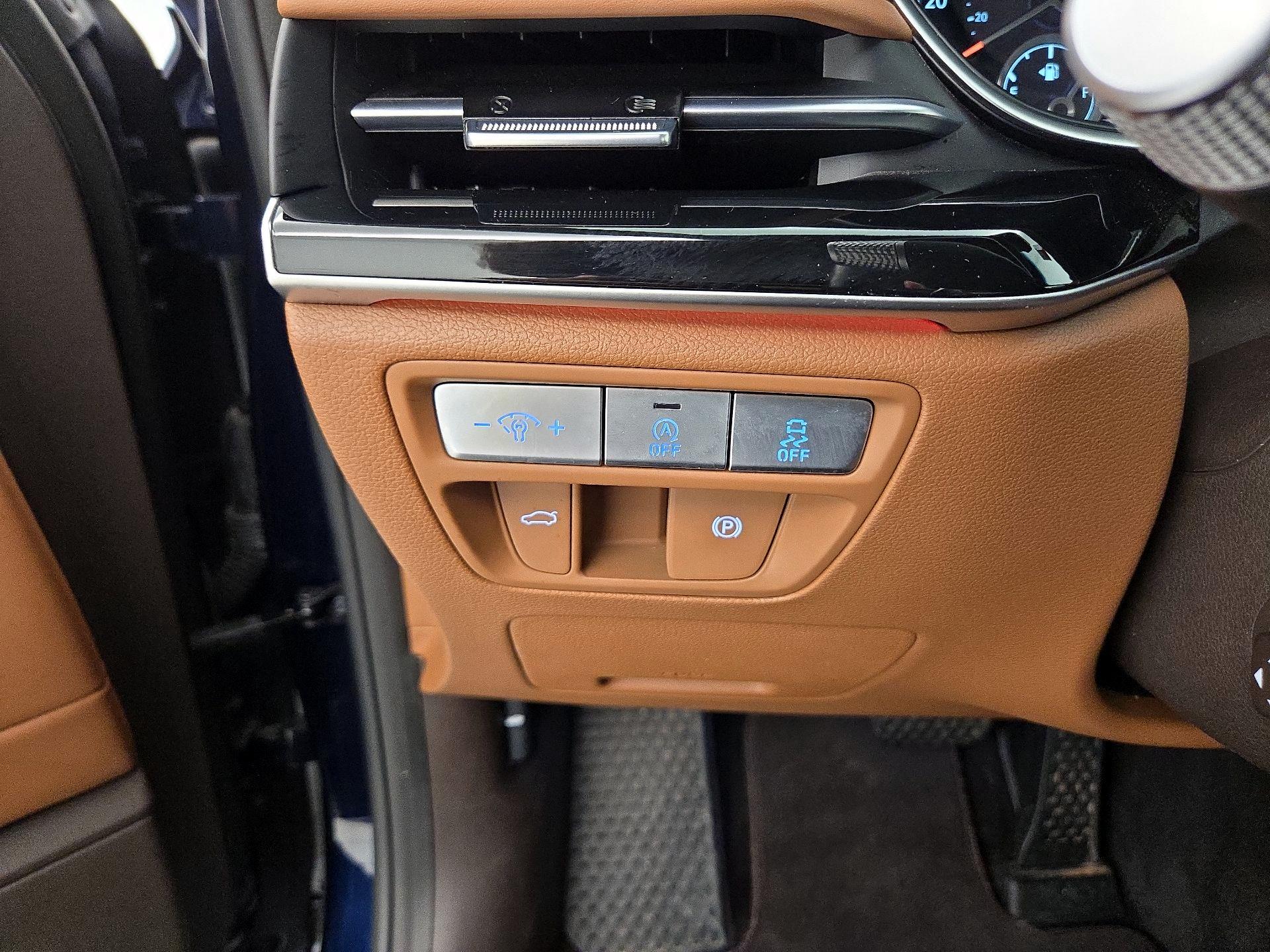 Thumbnail: 2023 Genesis G80 - 13