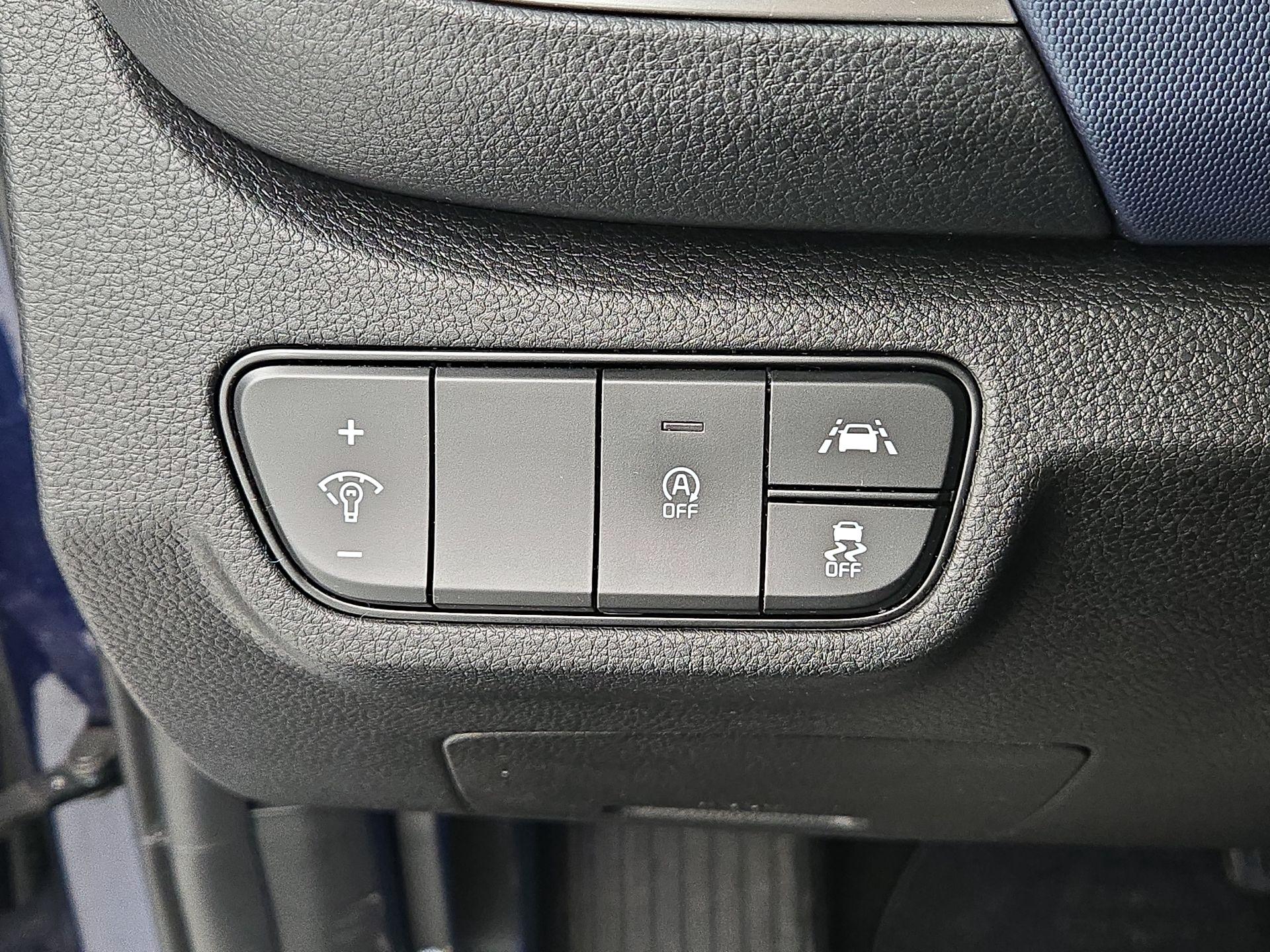 Thumbnail: 2023 Kia Seltos - 13