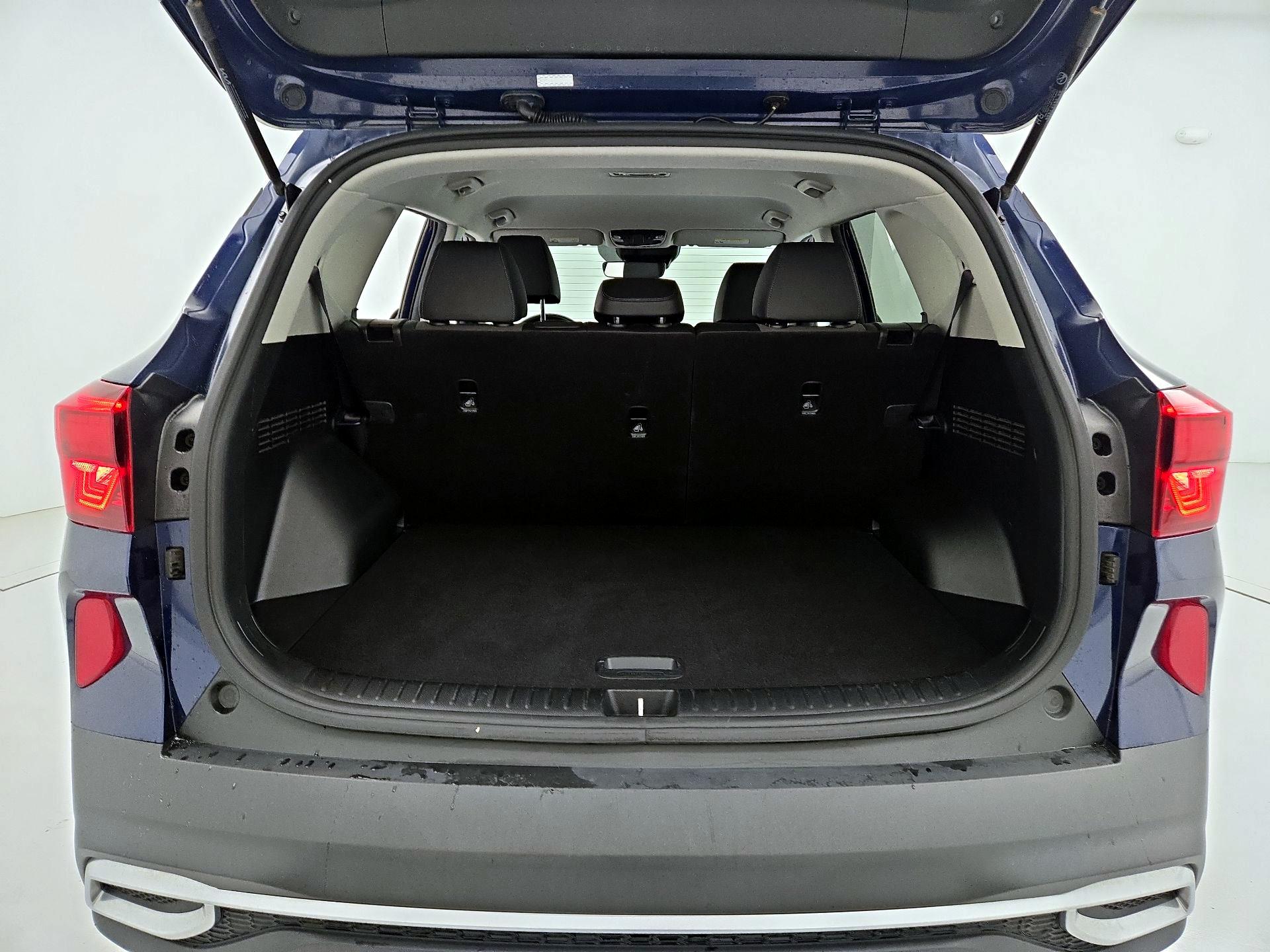 Thumbnail: 2023 Kia Seltos - 20