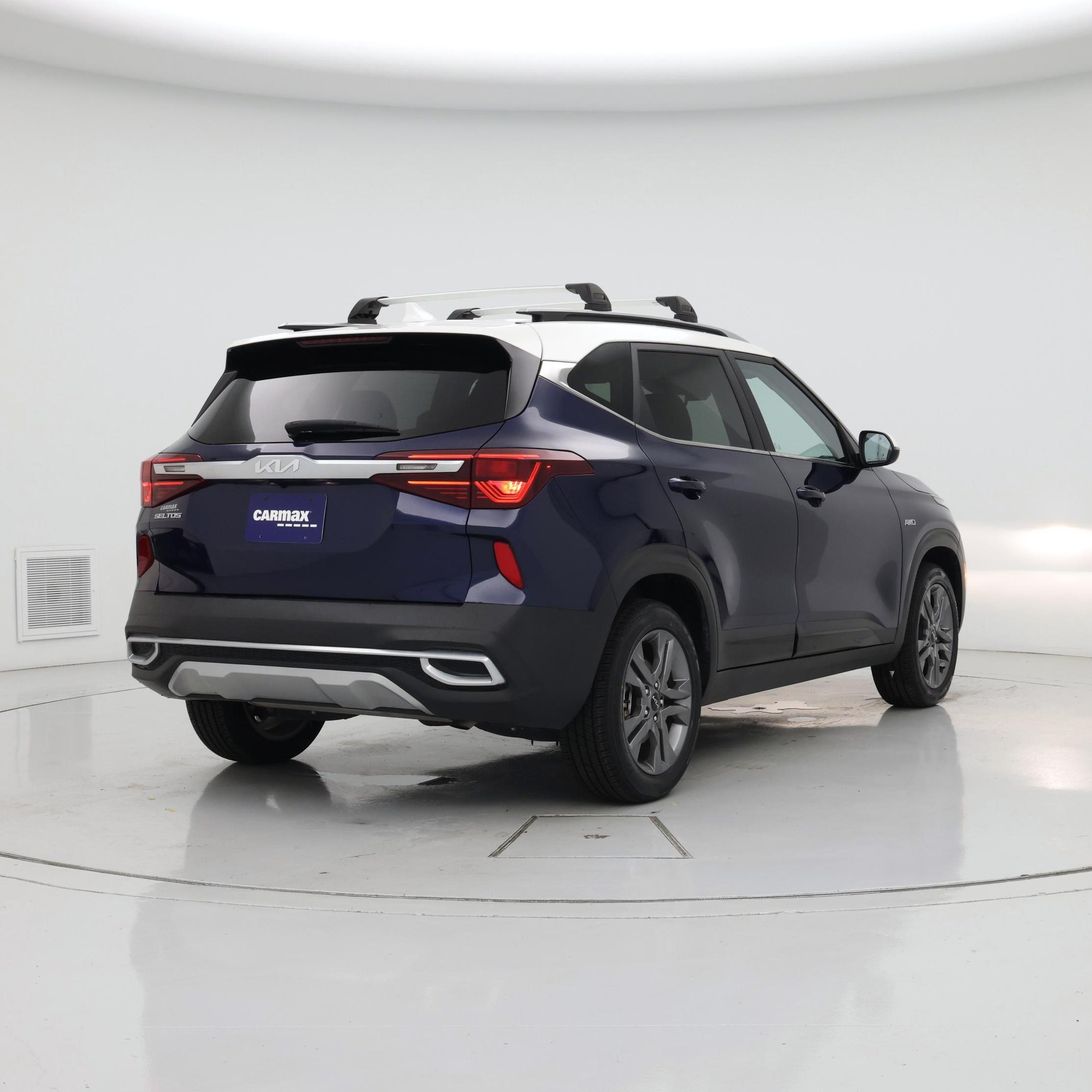 Thumbnail: 2023 Kia Seltos - 8