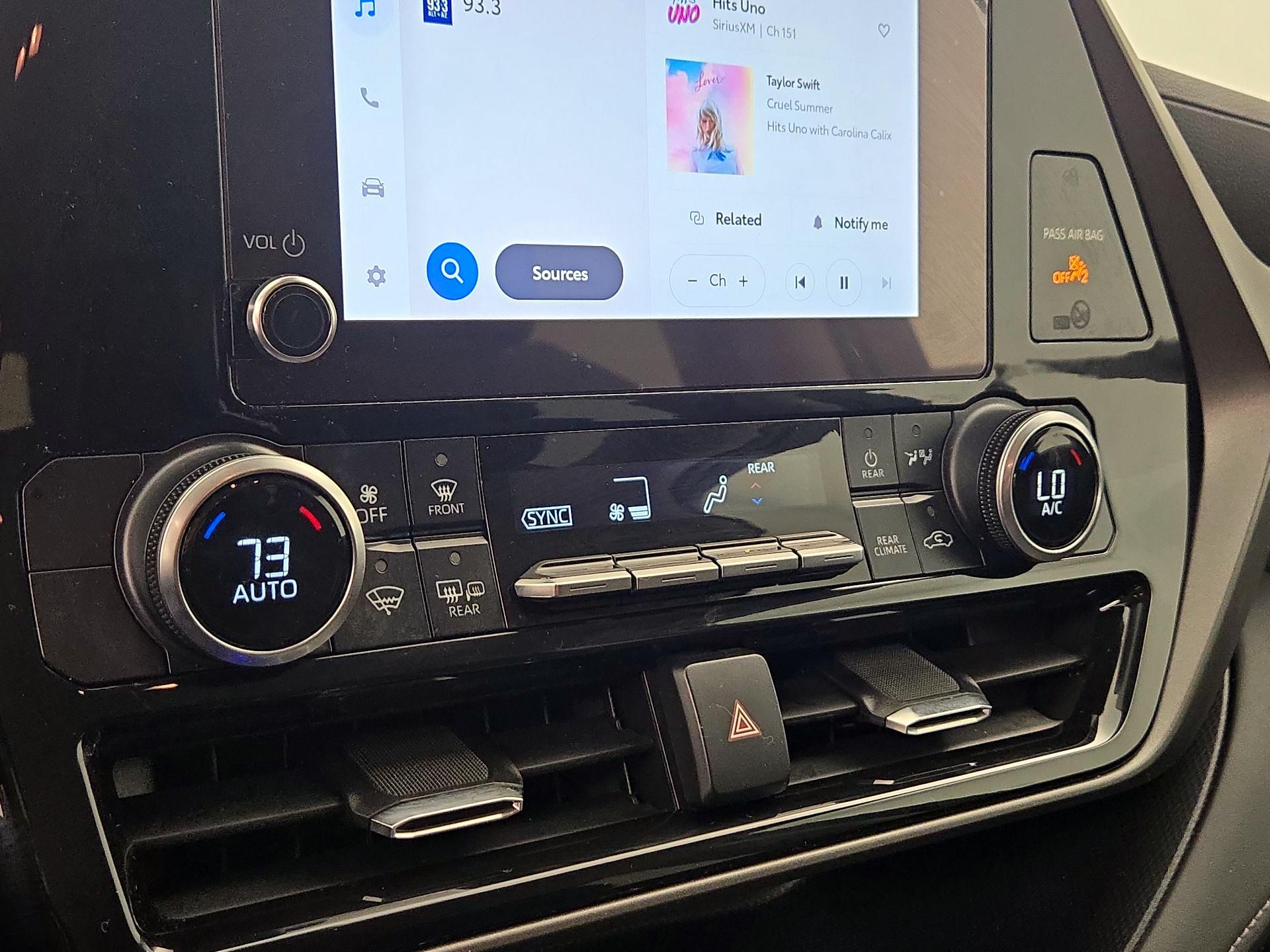 Thumbnail: 2023 Toyota Highlander - 16